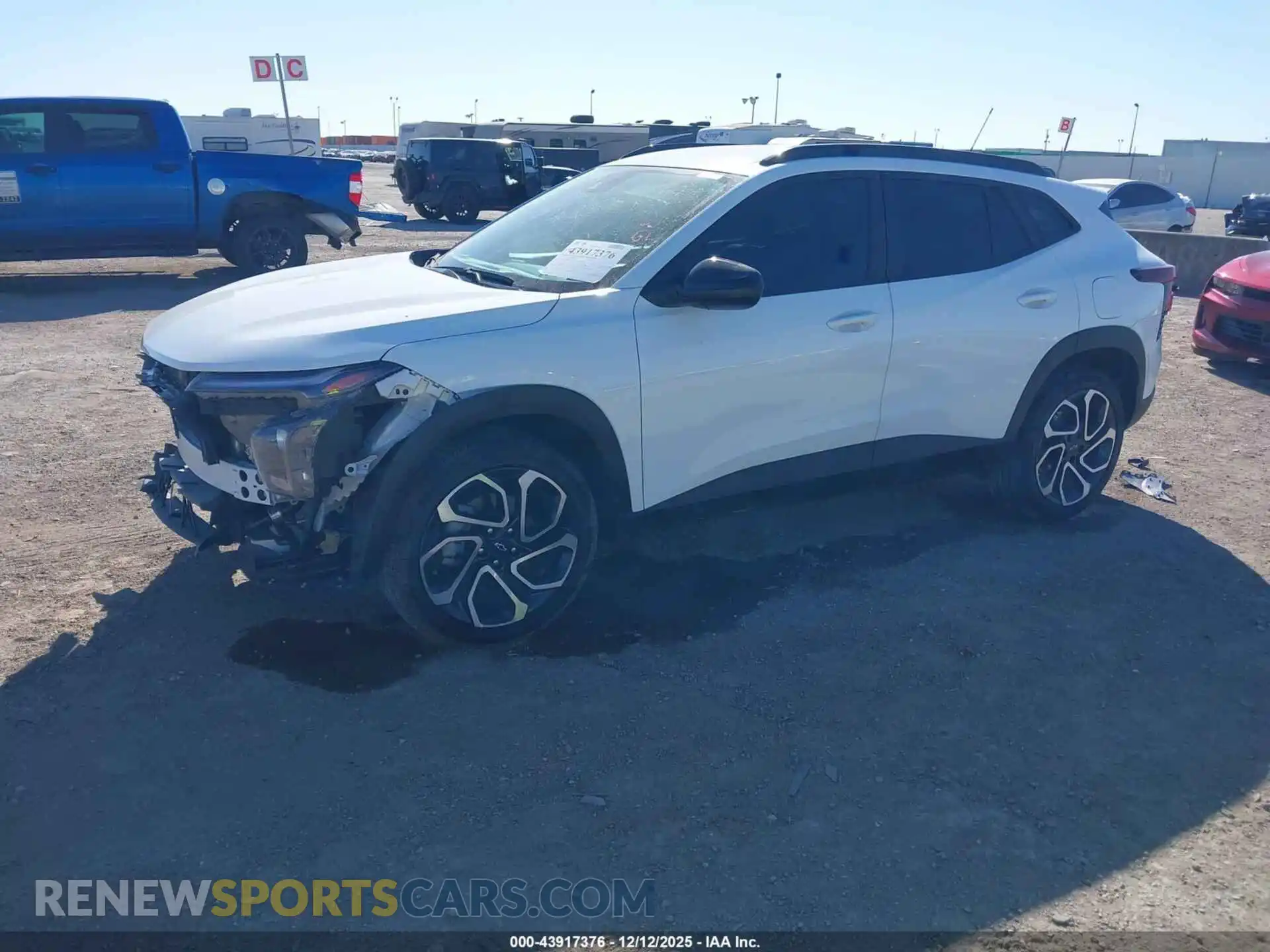 2 Photograph of a damaged car KL77LJEP0SC061073 CHEVROLET TRAX 2025