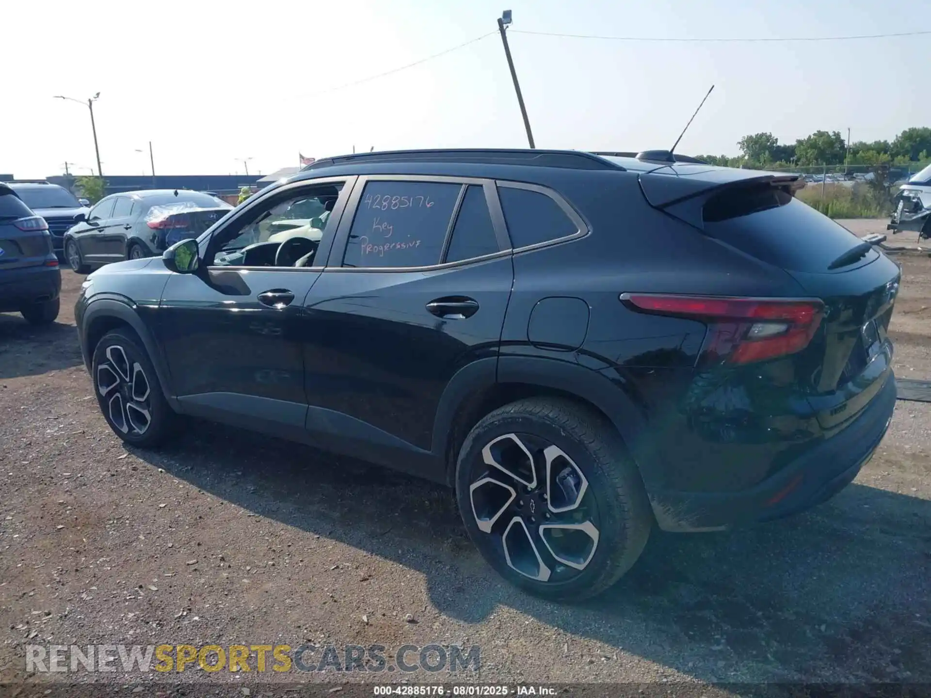 3 Фотография поврежденного автомобиля KL77LJEP0SC127931 CHEVROLET TRAX 2025