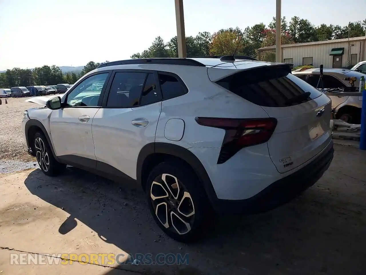 2 Photograph of a damaged car KL77LJEP0SC165935 CHEVROLET TRAX 2025
