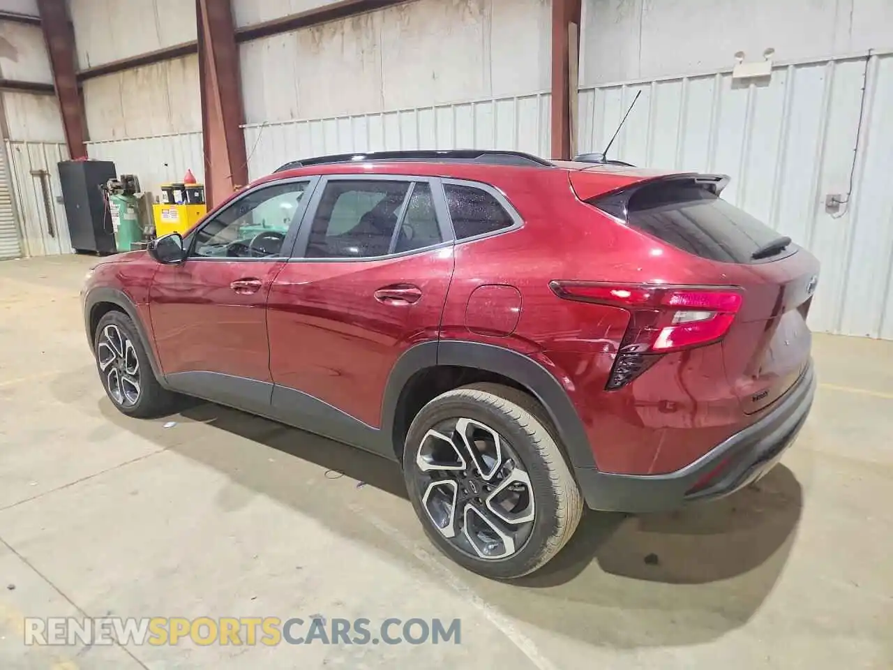 2 Photograph of a damaged car KL77LJEP0SC191435 CHEVROLET TRAX 2025