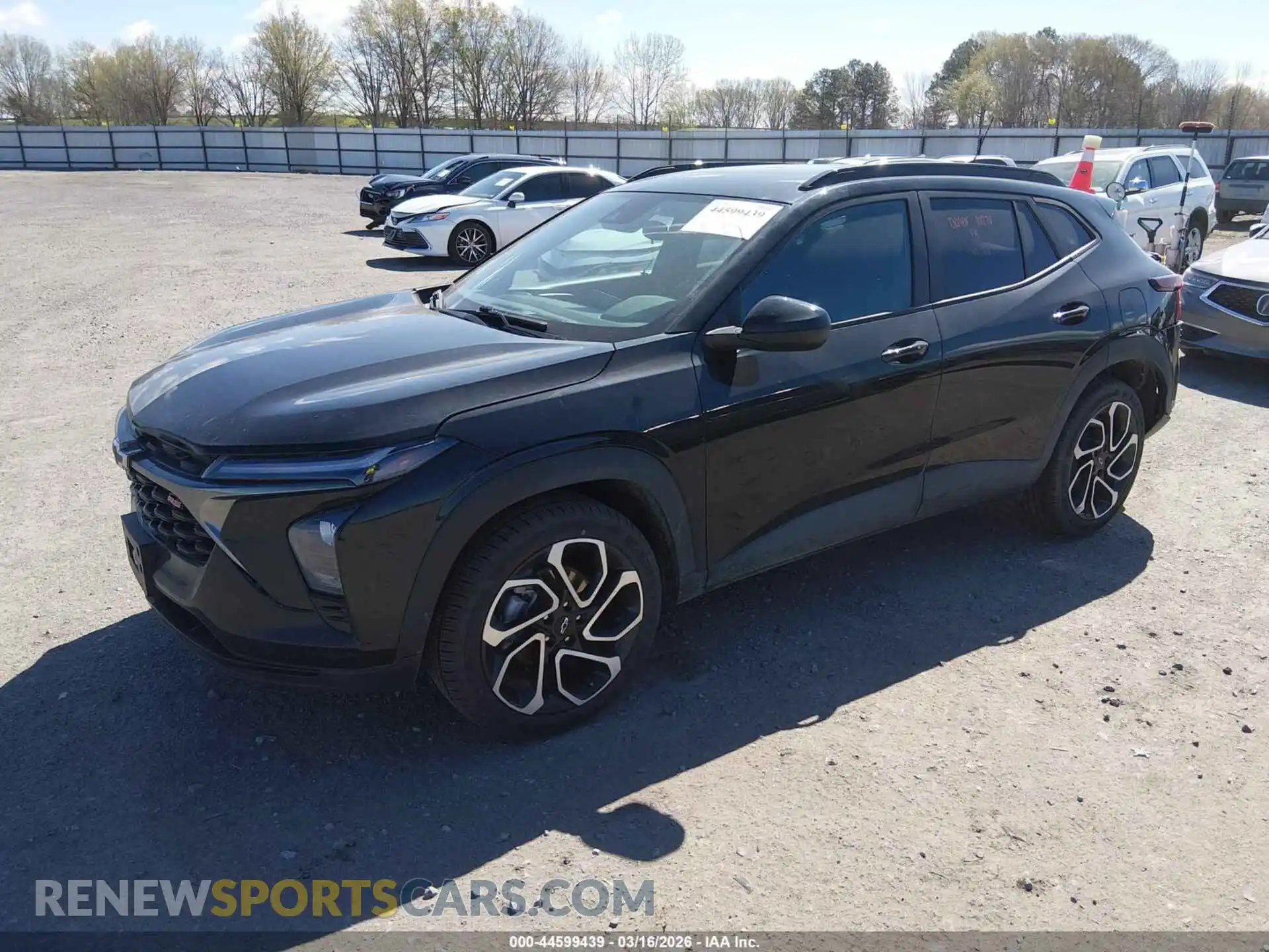 2 Фотография поврежденного автомобиля KL77LJEP1SC064953 CHEVROLET TRAX 2025