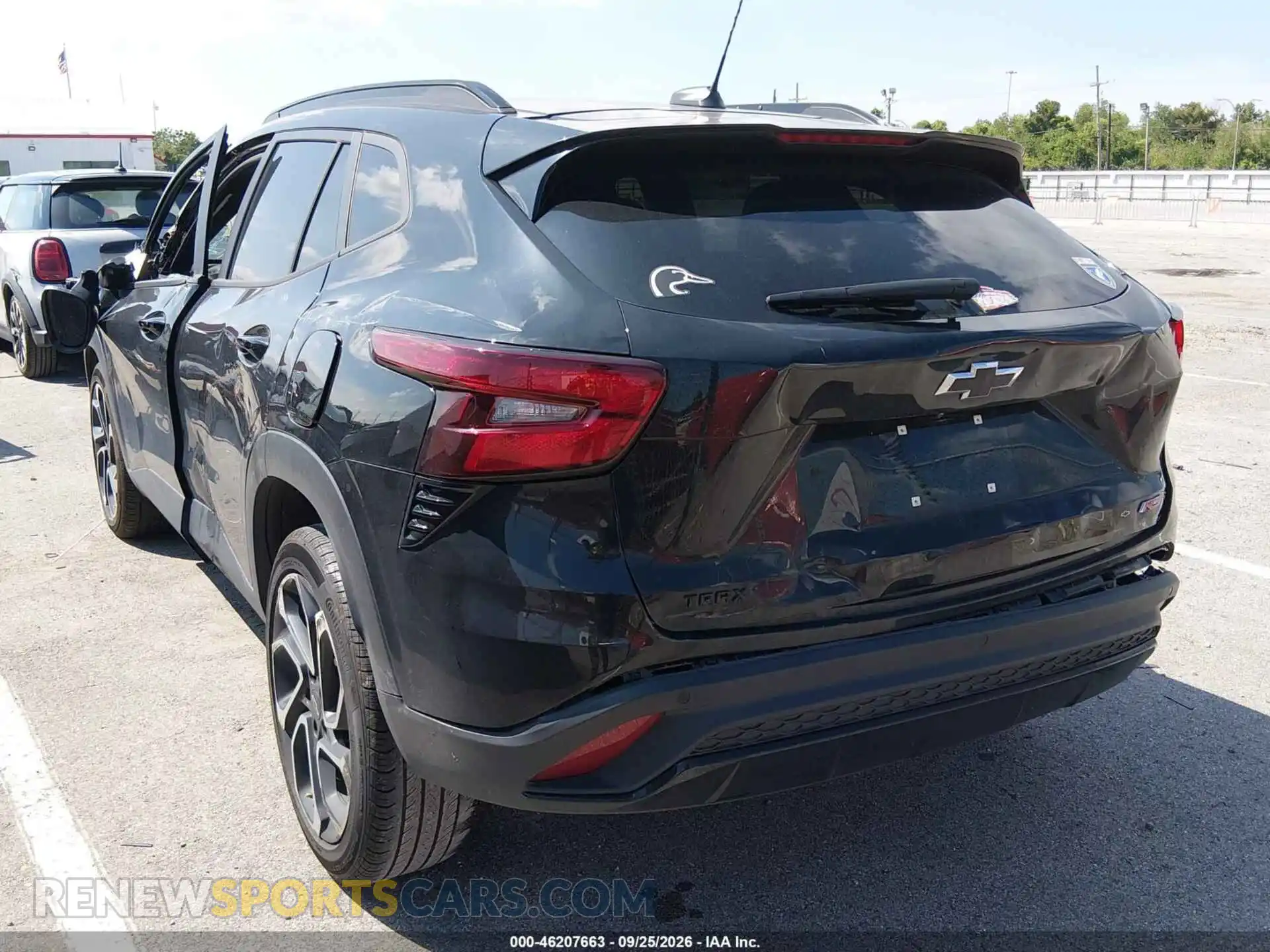 3 Фотография поврежденного автомобиля KL77LJEP1SC296372 CHEVROLET TRAX 2025