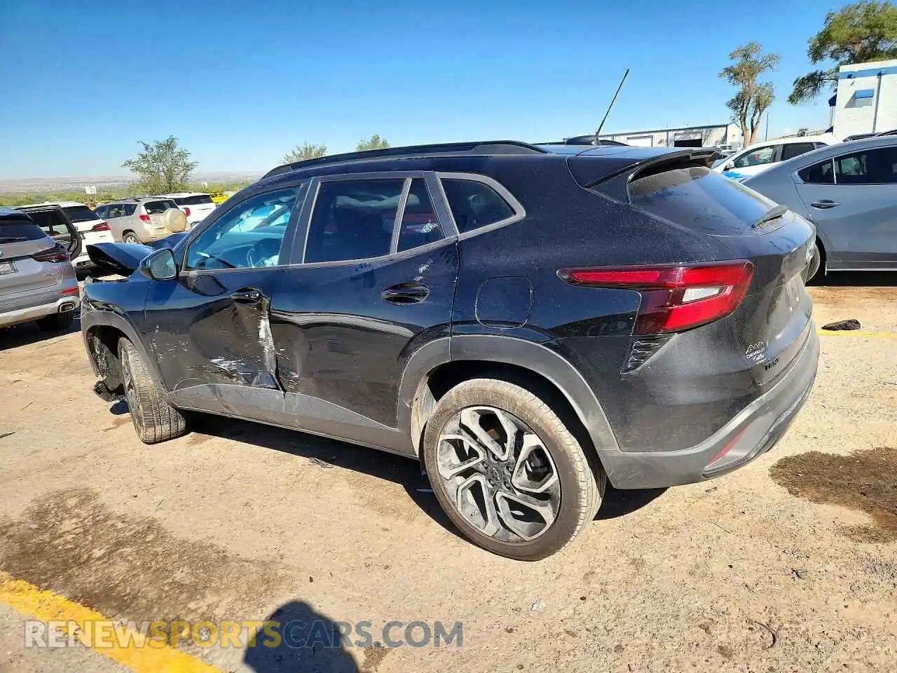 2 fotografías del automóvil dañado KL77LJEP2SC317178 CHEVROLET TRAX 2025