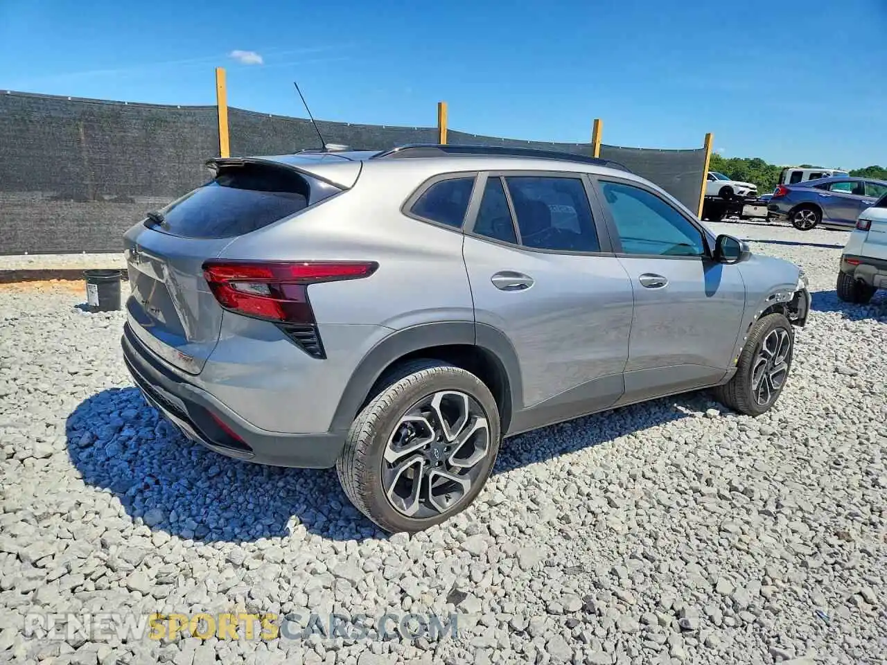 3 Photograph of a damaged car KL77LJEP4SC098319 CHEVROLET TRAX 2025