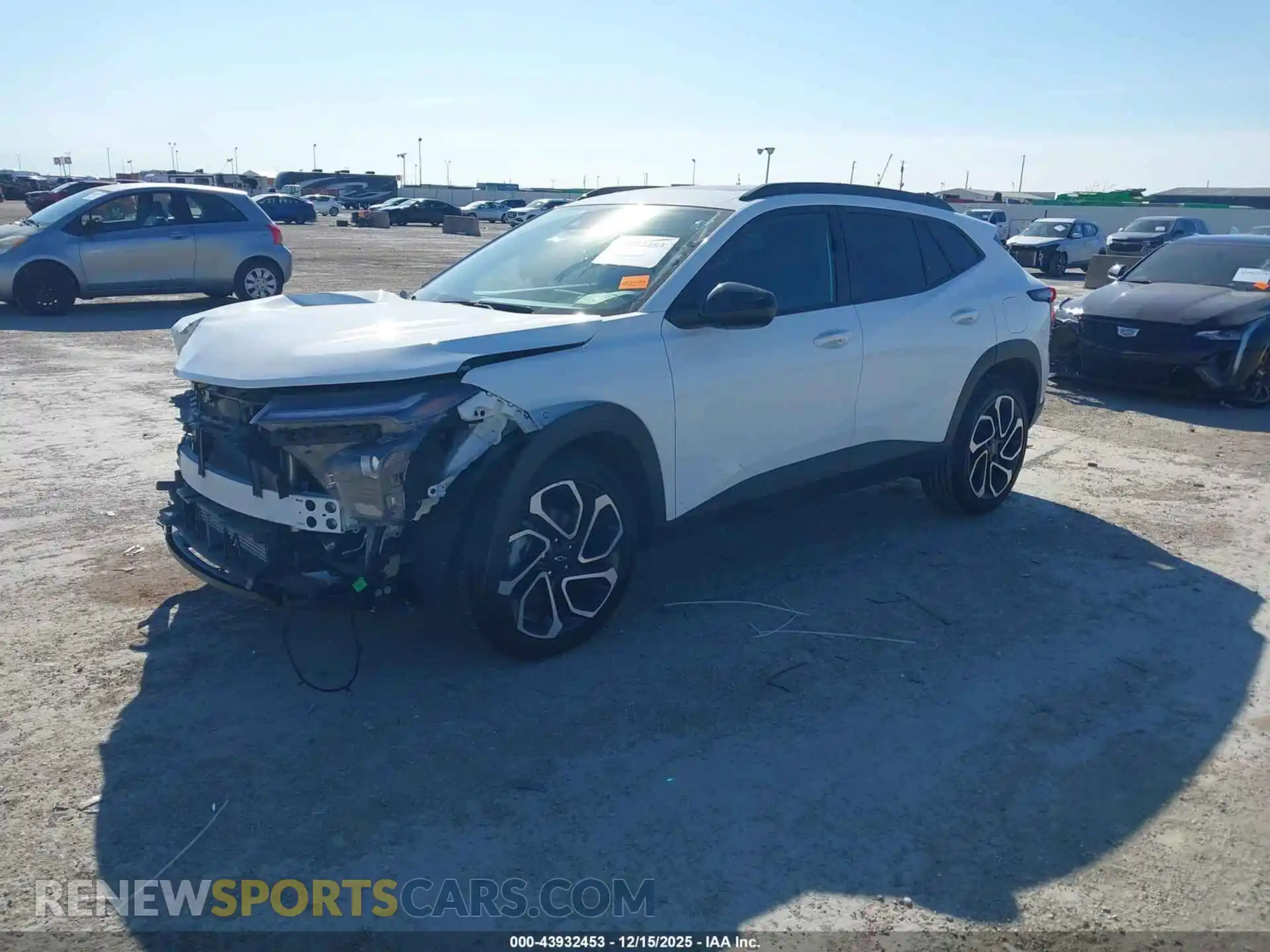 2 Photograph of a damaged car KL77LJEP4SC240345 CHEVROLET TRAX 2025