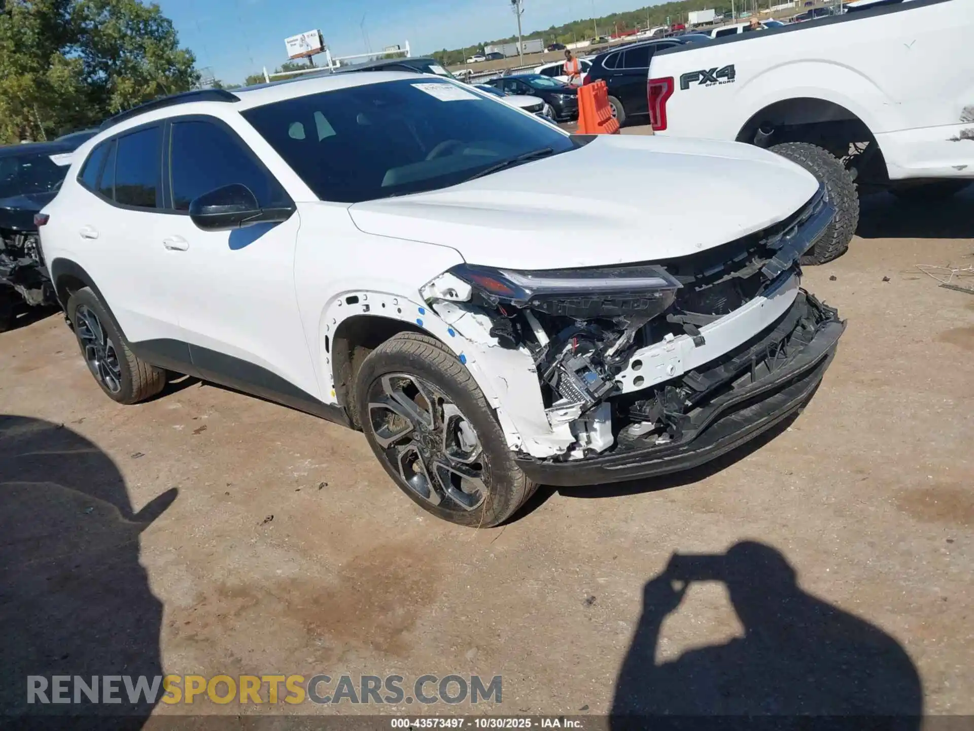 1 Photograph of a damaged car KL77LJEP4SC245948 CHEVROLET TRAX 2025