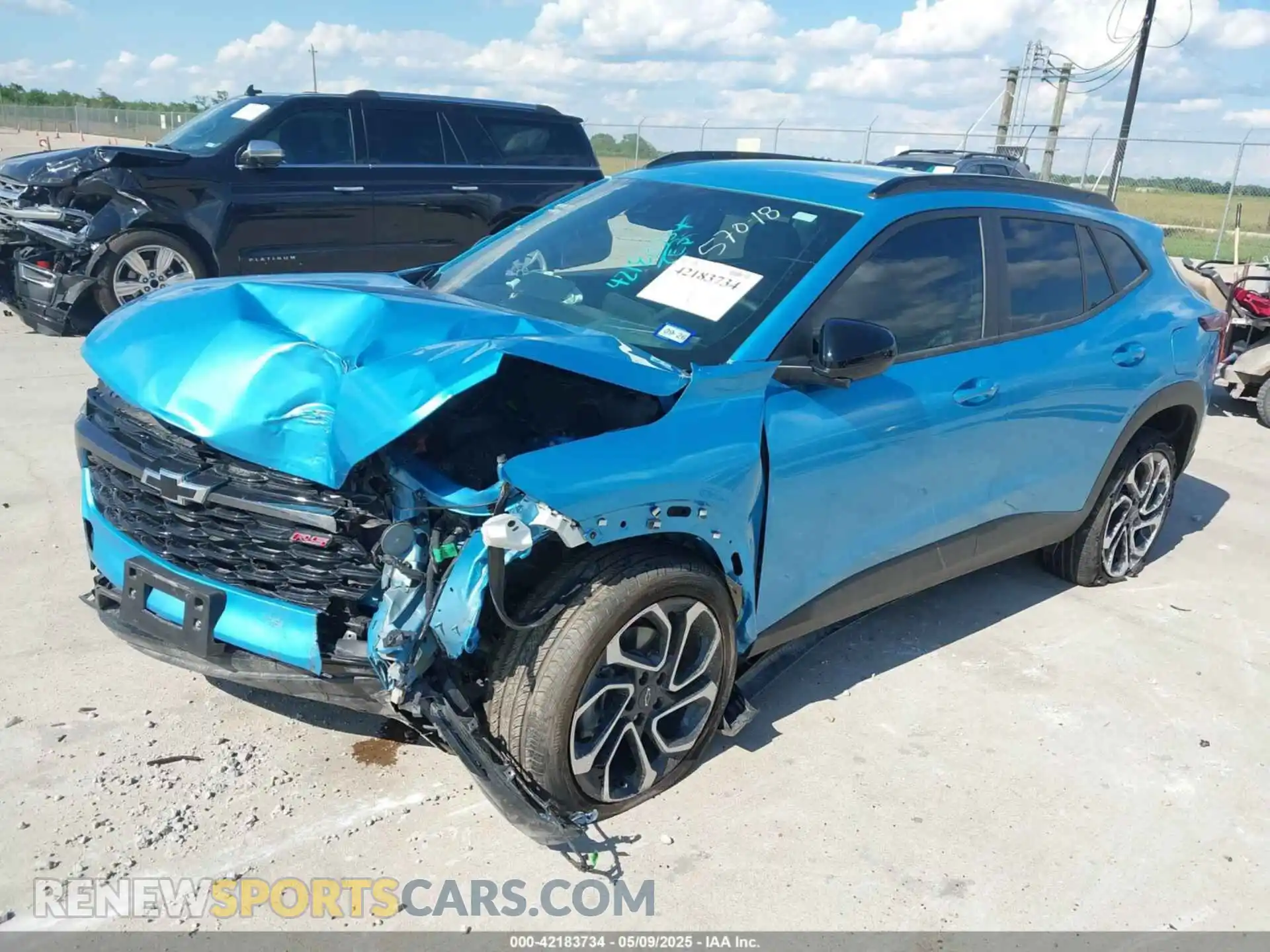 2 Photograph of a damaged car KL77LJEP5SC052448 CHEVROLET TRAX 2025