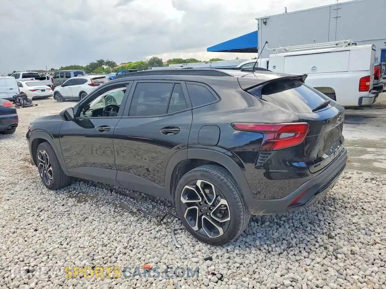 2 Photograph of a damaged car KL77LJEP5SC257803 CHEVROLET TRAX 2025