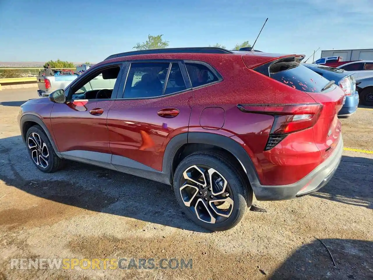 2 fotografías del automóvil dañado KL77LJEP8SC294747 CHEVROLET TRAX 2025