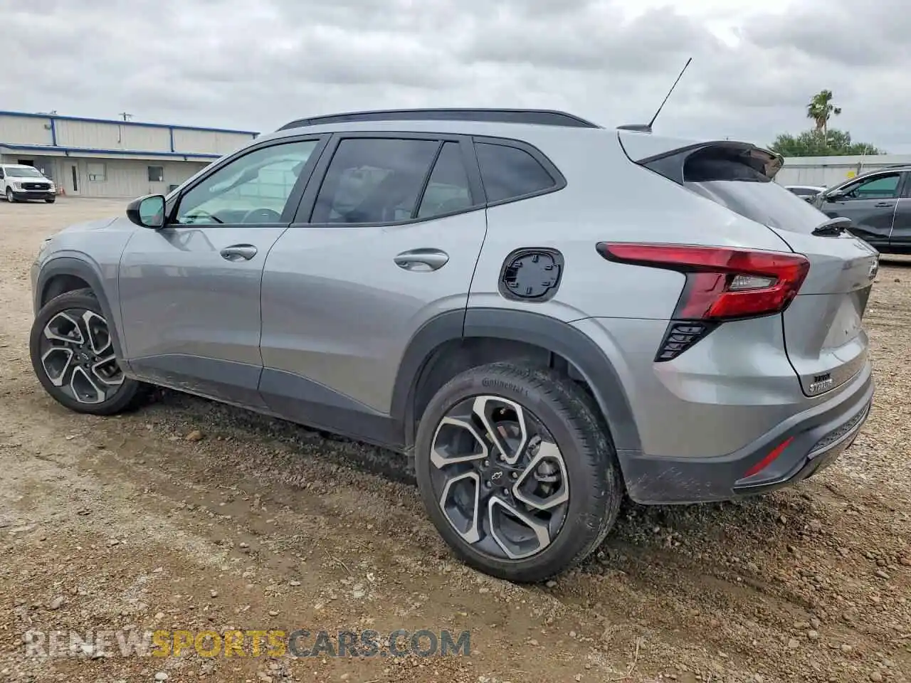 2 Фотография поврежденного автомобиля KL77LJEP9SC101358 CHEVROLET TRAX 2025