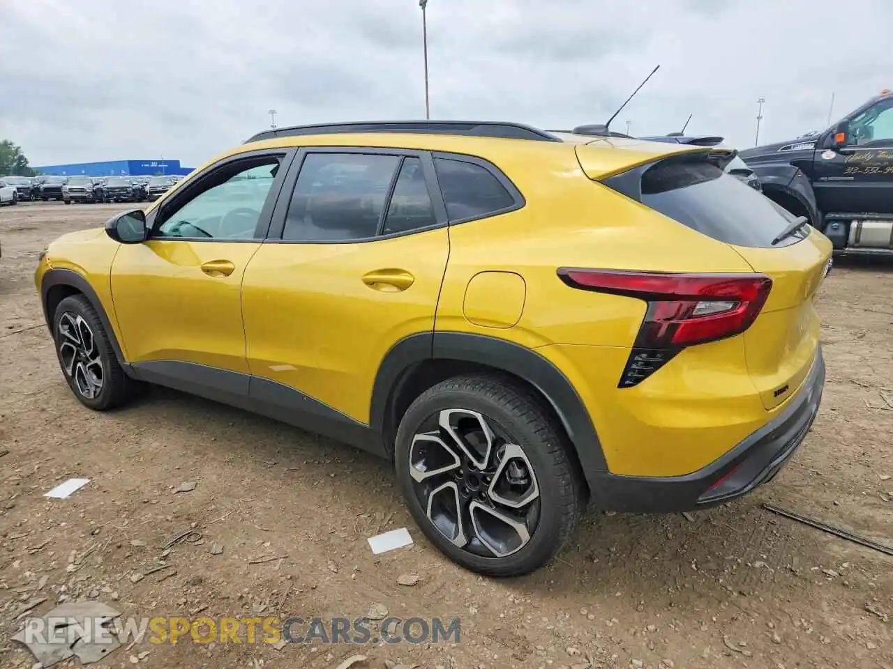 2 fotografías del automóvil dañado KL77LJEPXSC013869 CHEVROLET TRAX 2025