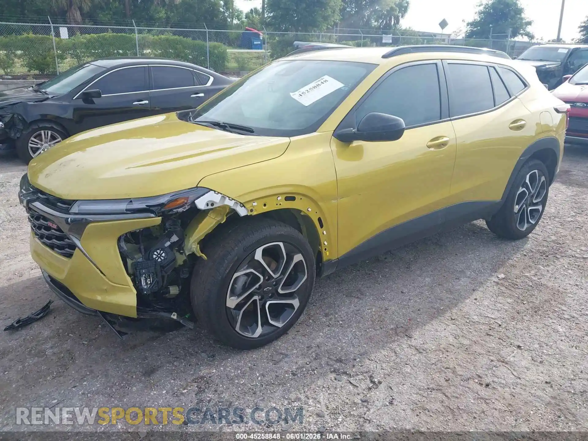 2 Photograph of a damaged car KL77LJEPXSC112126 CHEVROLET TRAX 2025