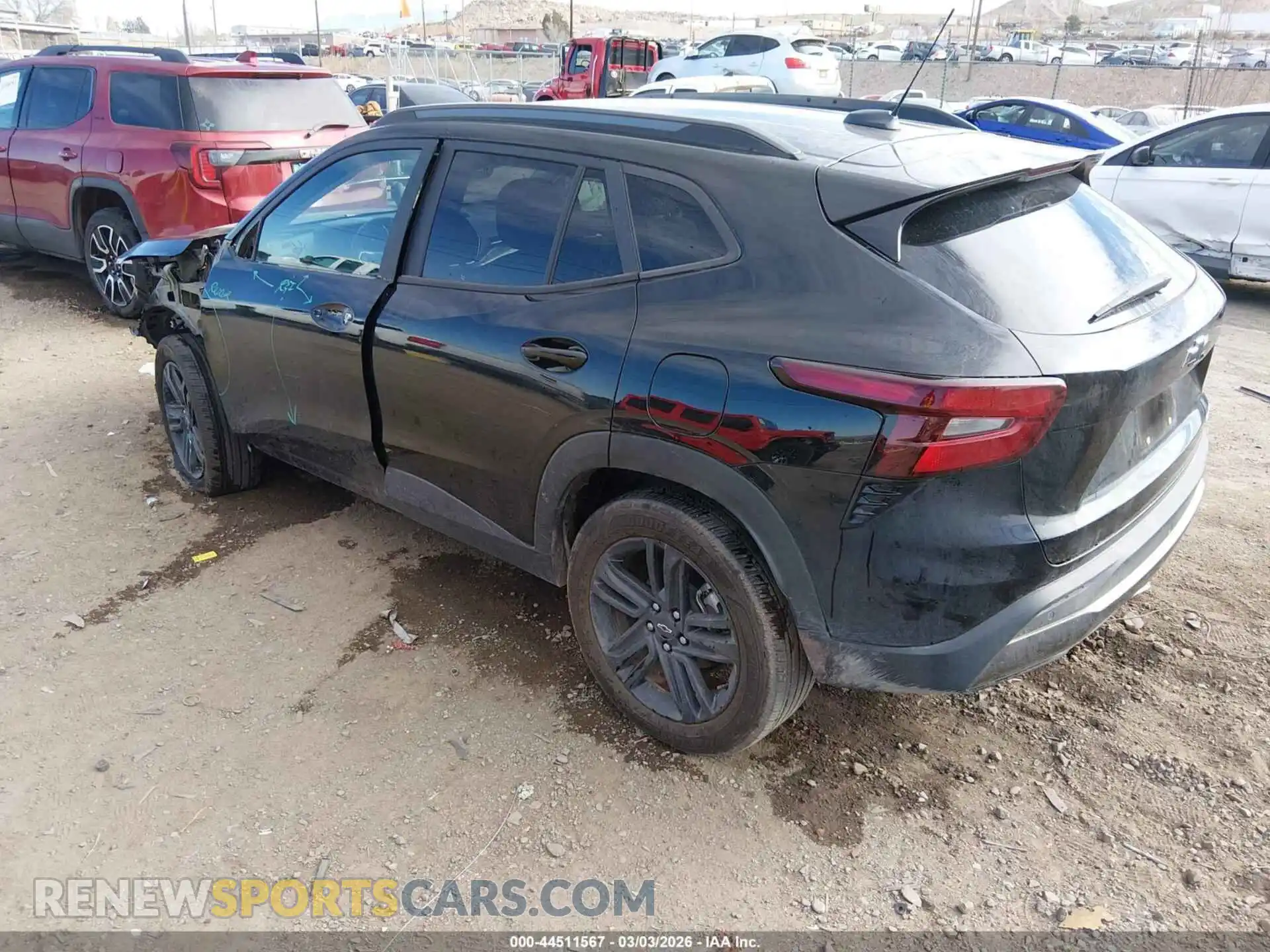 3 Photograph of a damaged car KL77LKEP0SC062746 CHEVROLET TRAX 2025