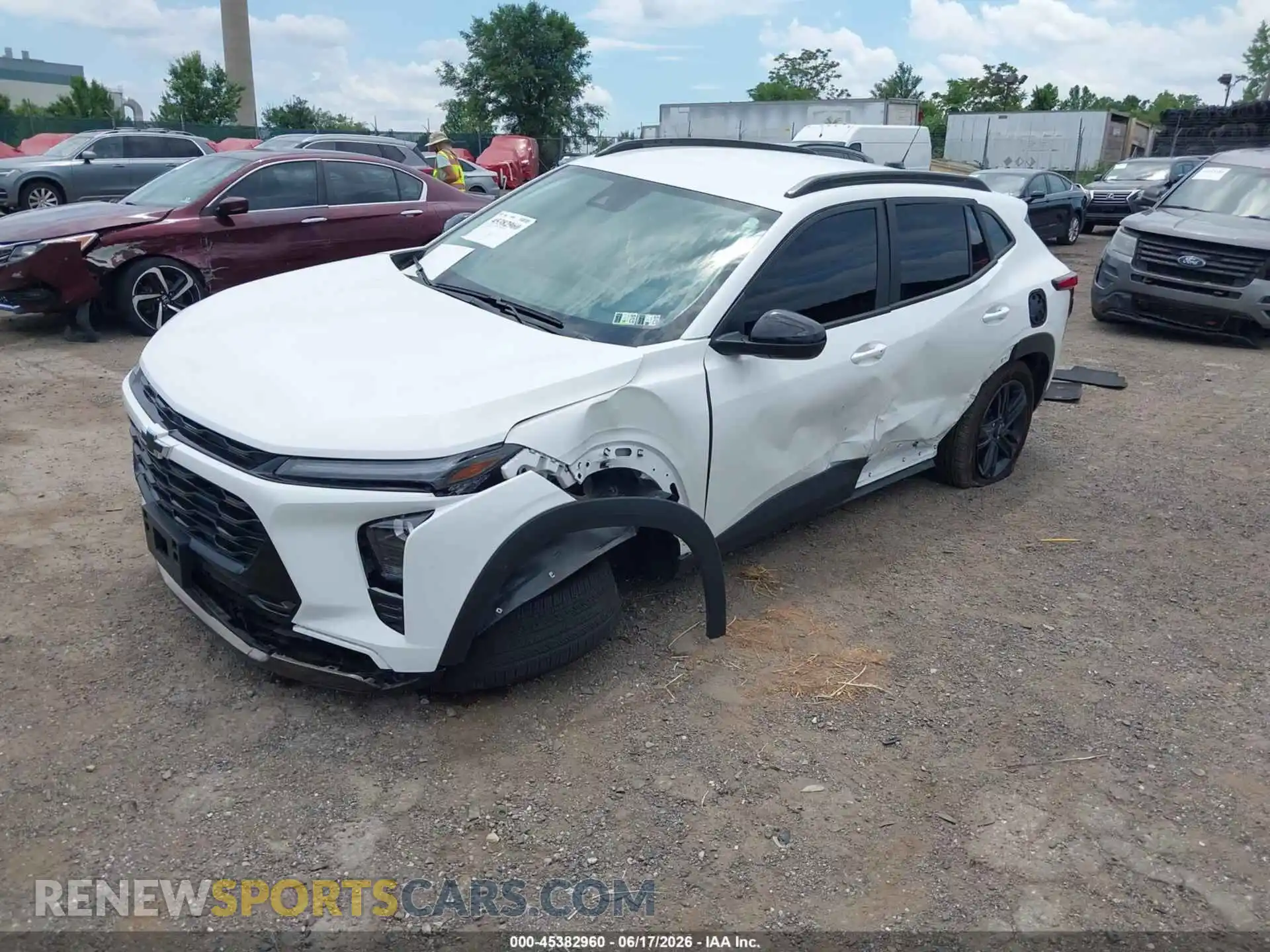 2 fotografías del automóvil dañado KL77LKEP0SC262767 CHEVROLET TRAX 2025