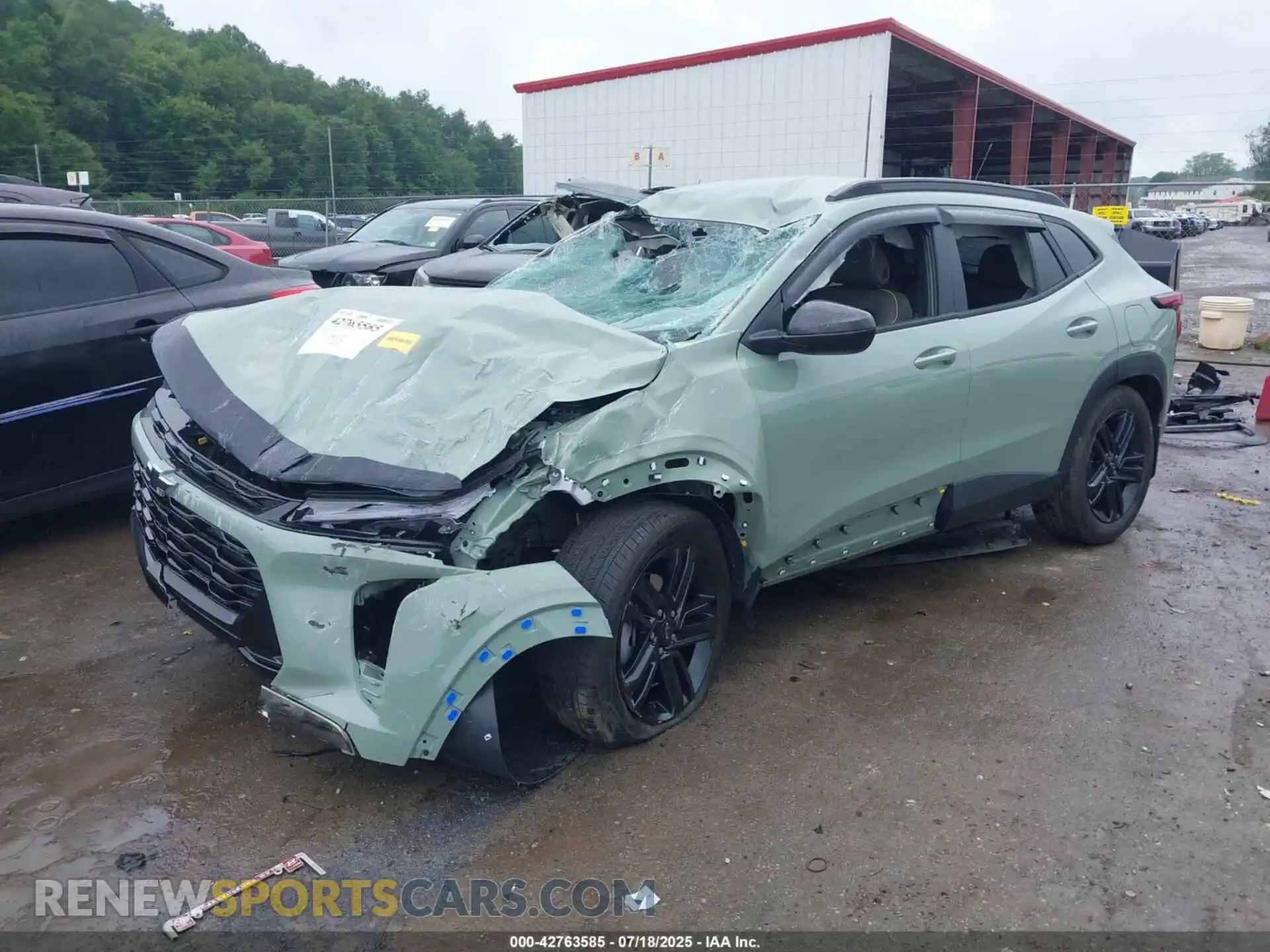 2 Photograph of a damaged car KL77LKEP0SC272909 CHEVROLET TRAX 2025