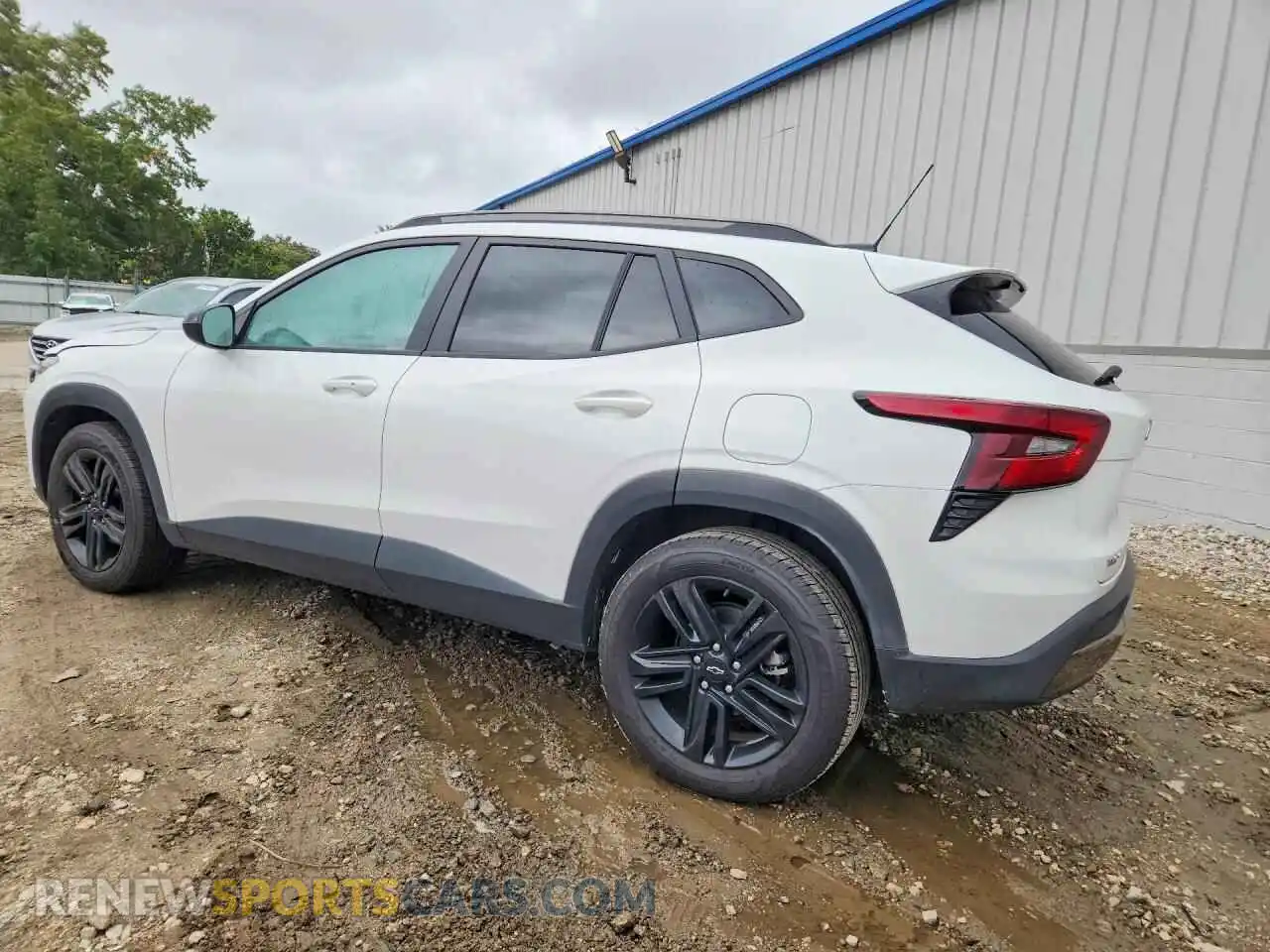 2 Photograph of a damaged car KL77LKEP0SC273896 CHEVROLET TRAX 2025