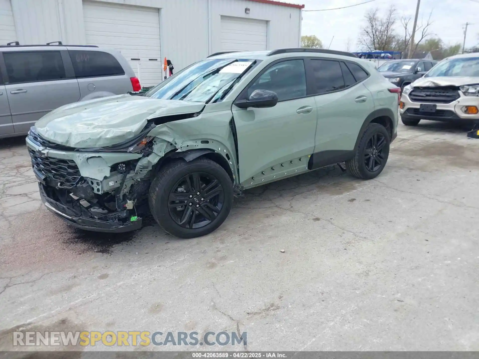2 Photograph of a damaged car KL77LKEP1SC062335 CHEVROLET TRAX 2025