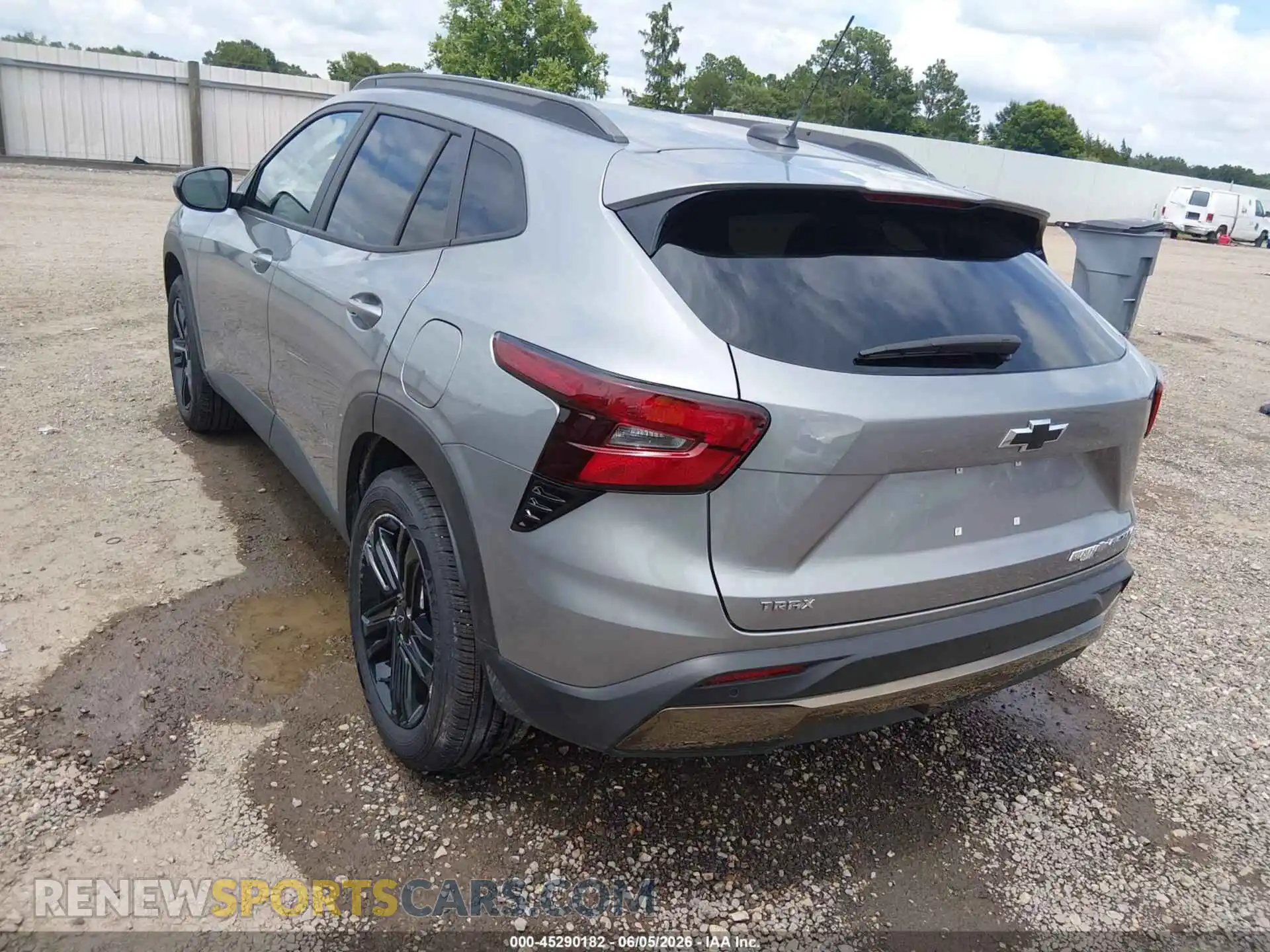 3 Photograph of a damaged car KL77LKEP1SC259022 CHEVROLET TRAX 2025
