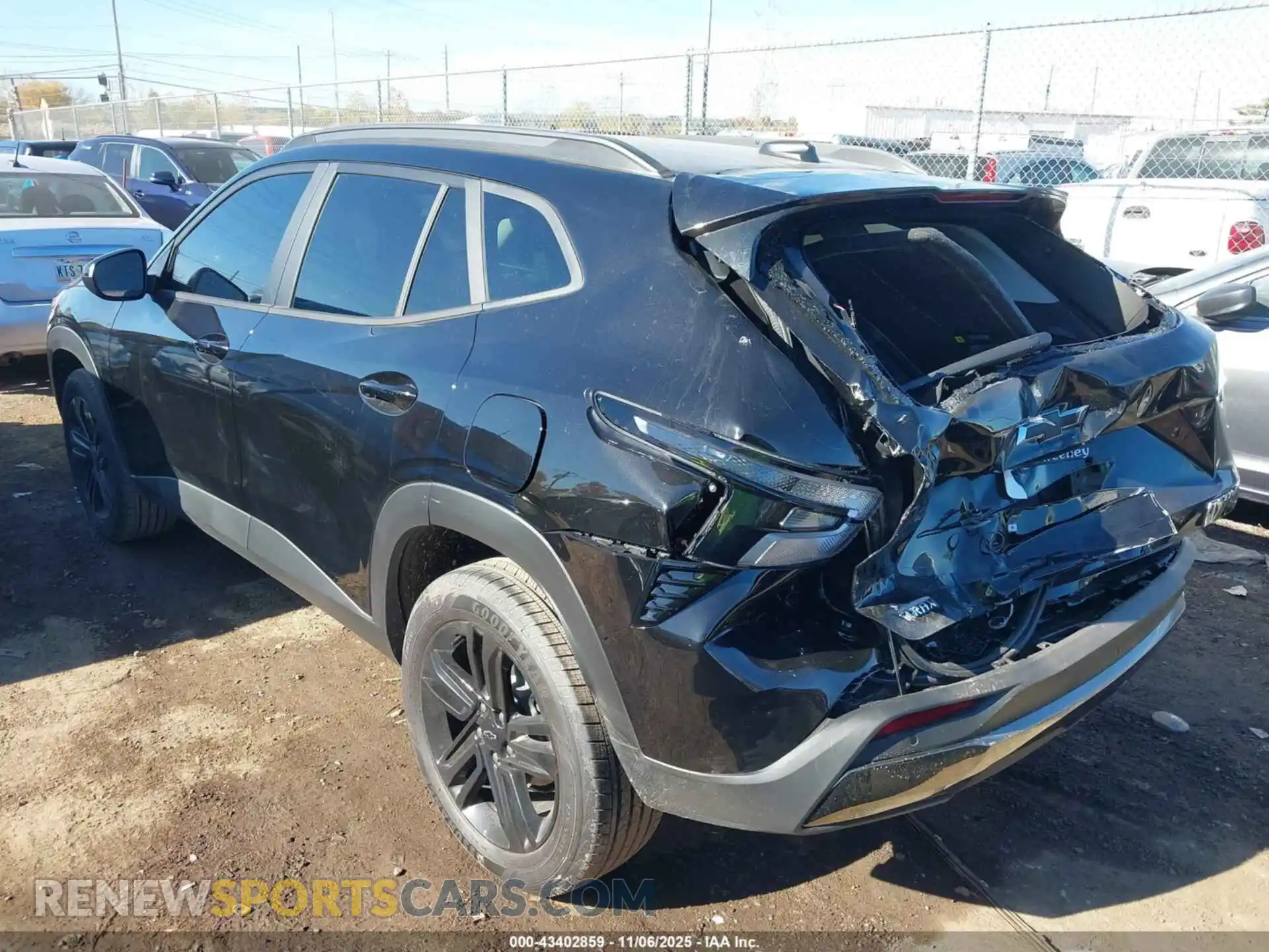 3 Photograph of a damaged car KL77LKEP1SC309546 CHEVROLET TRAX 2025