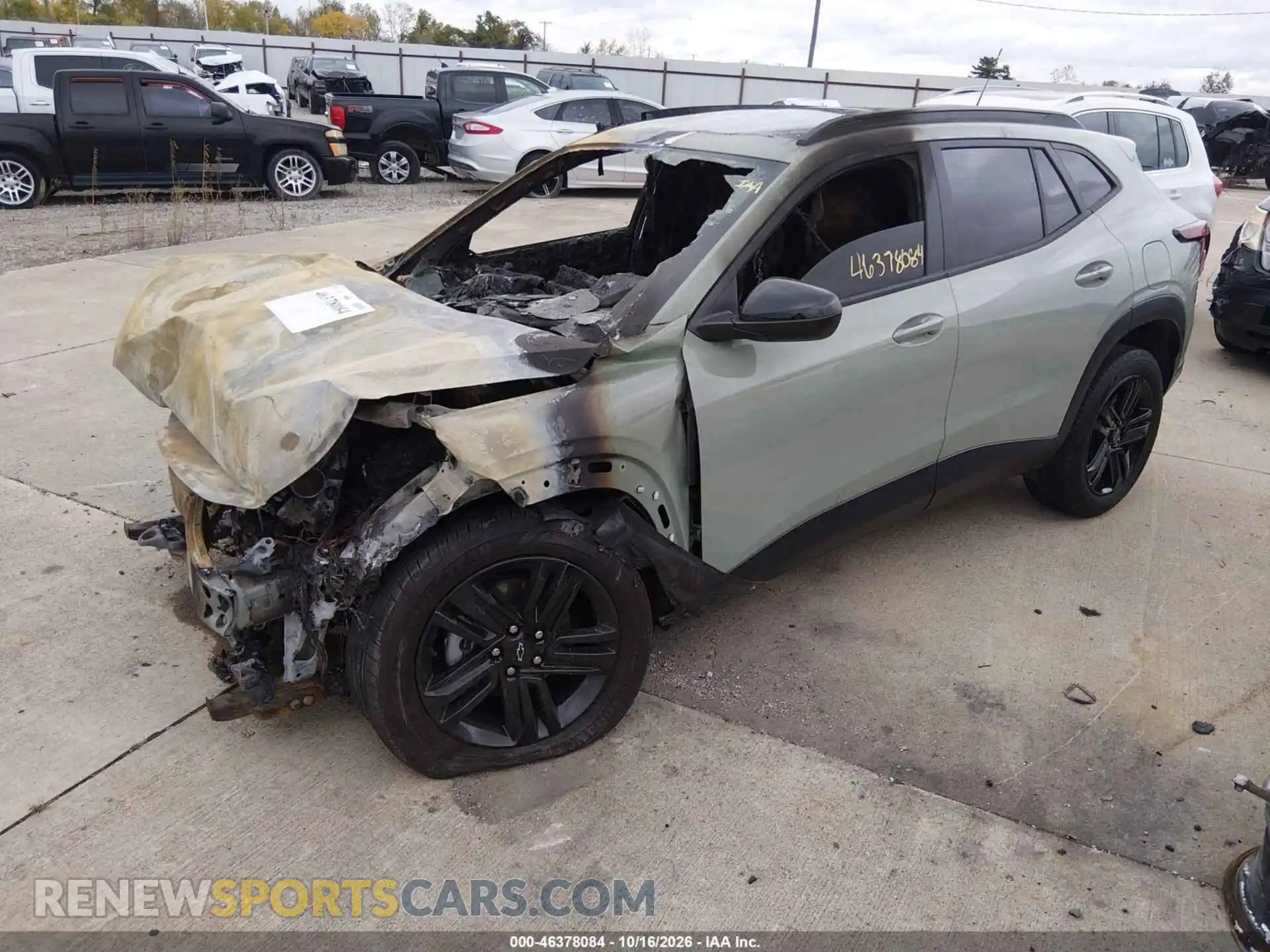 2 Photograph of a damaged car KL77LKEP2SC043583 CHEVROLET TRAX 2025