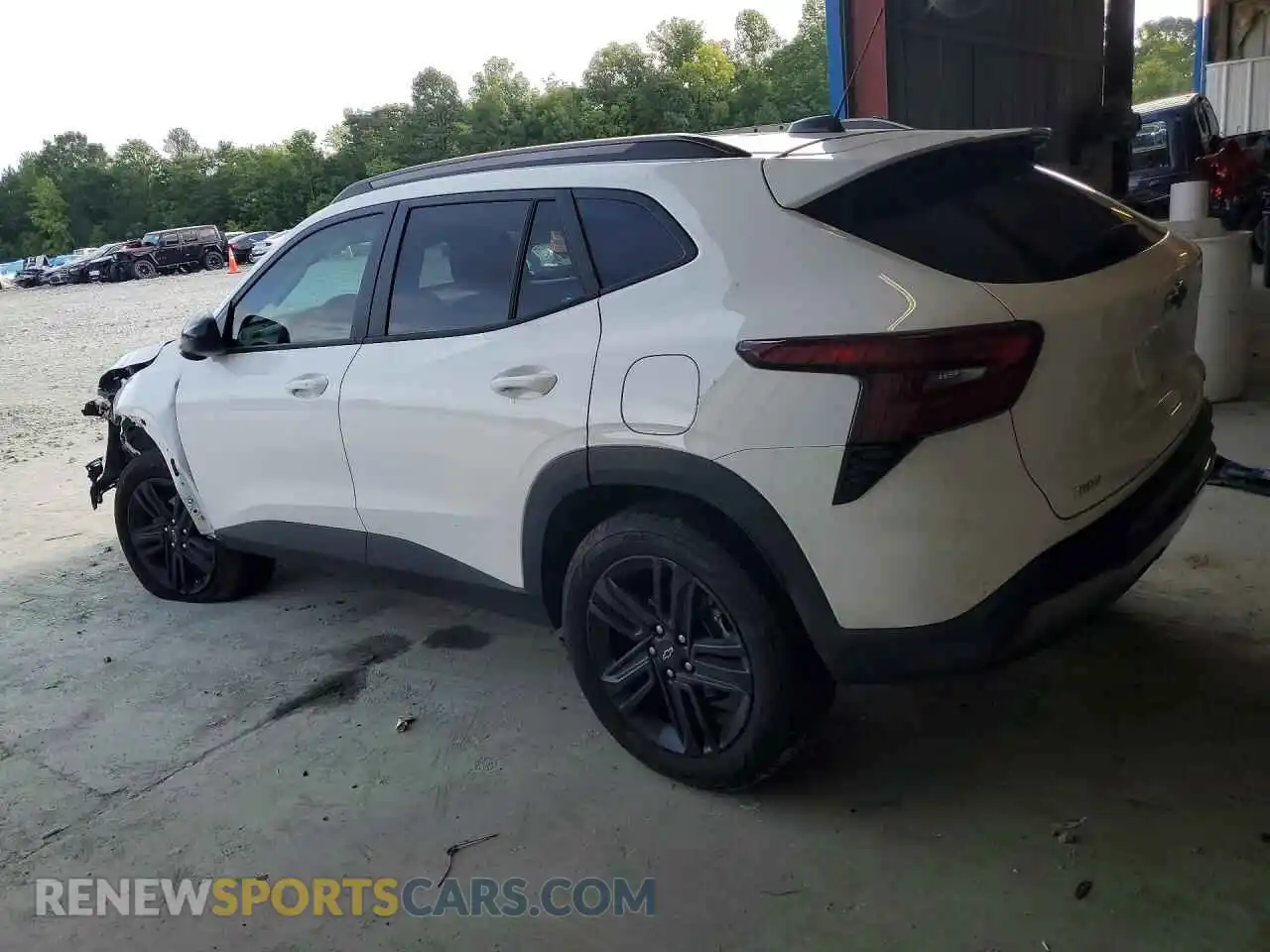 2 fotografías del automóvil dañado KL77LKEP2SC253343 CHEVROLET TRAX 2025
