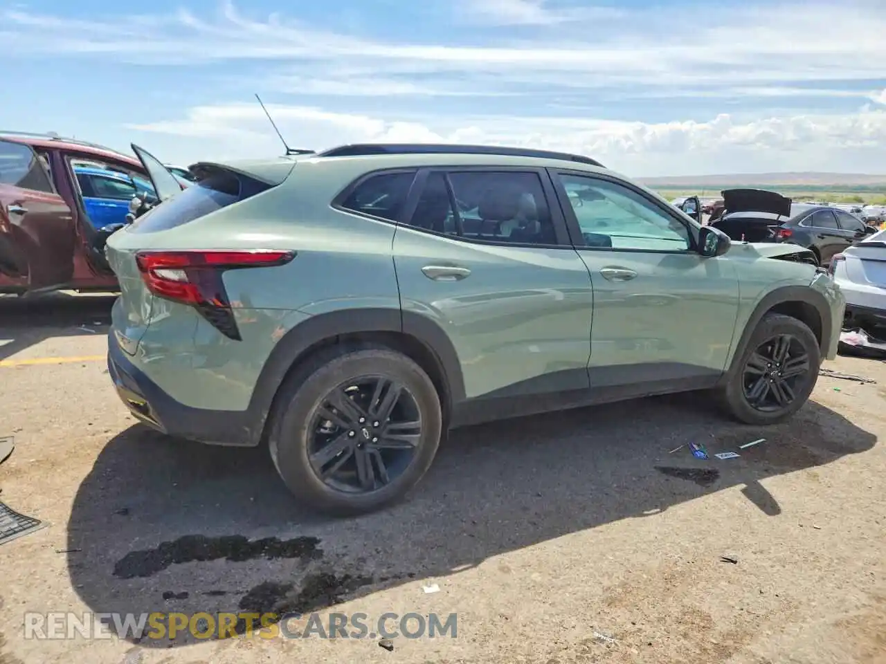 3 Фотография поврежденного автомобиля KL77LKEP4SC072633 CHEVROLET TRAX 2025