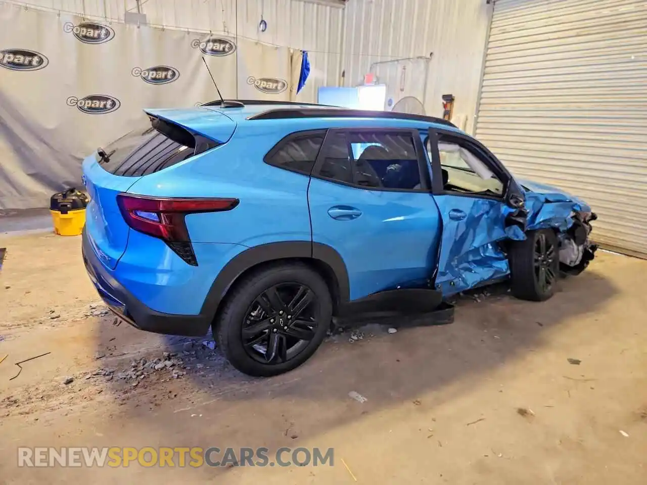 3 Photograph of a damaged car KL77LKEP5SC093457 CHEVROLET TRAX 2025