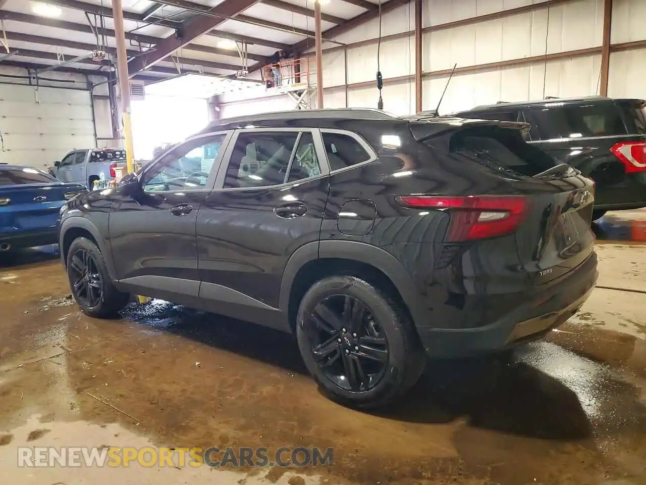 2 fotografías del automóvil dañado KL77LKEP6SC107298 CHEVROLET TRAX 2025