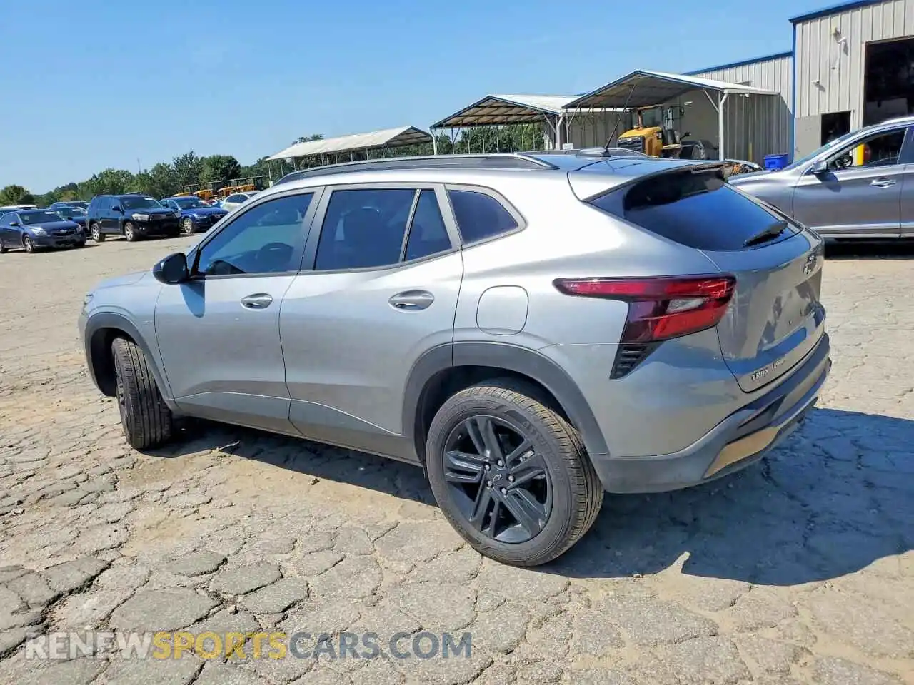 2 Photograph of a damaged car KL77LKEP7SC102935 CHEVROLET TRAX 2025