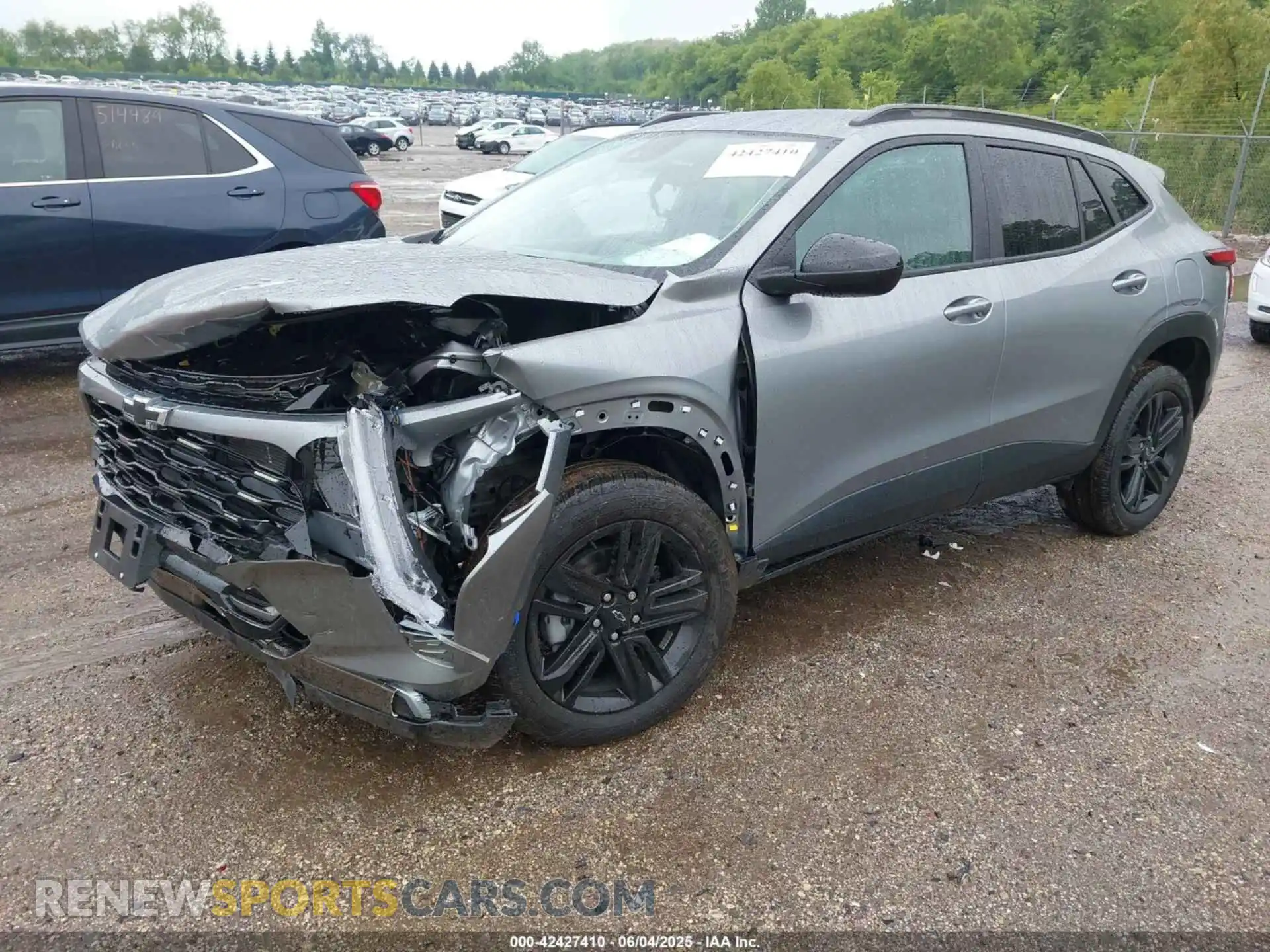 2 Photograph of a damaged car KL77LKEP7SC105737 CHEVROLET TRAX 2025