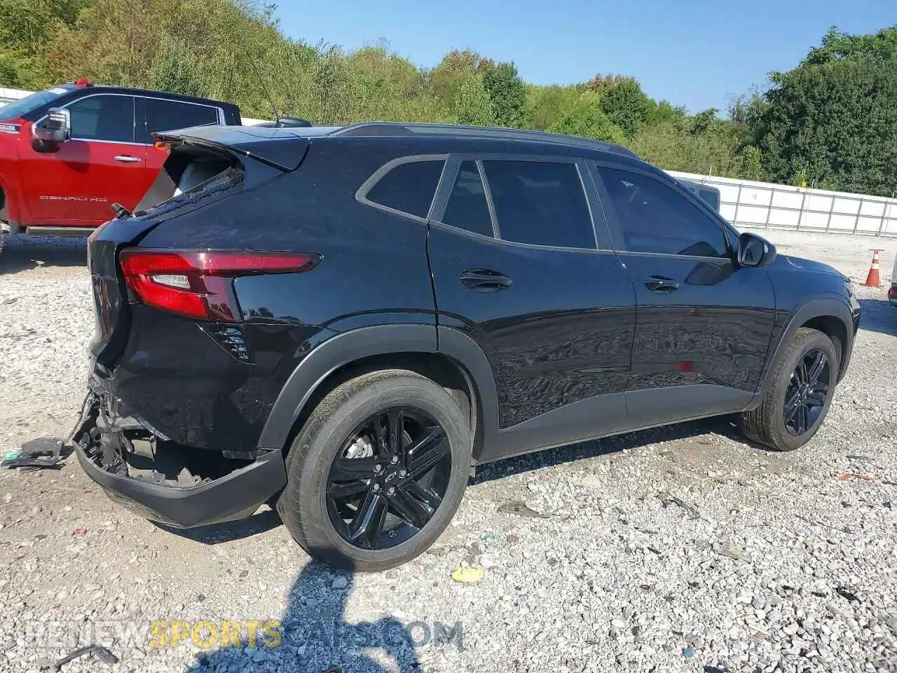 3 Photograph of a damaged car KL77LKEP7SC343569 CHEVROLET TRAX 2025