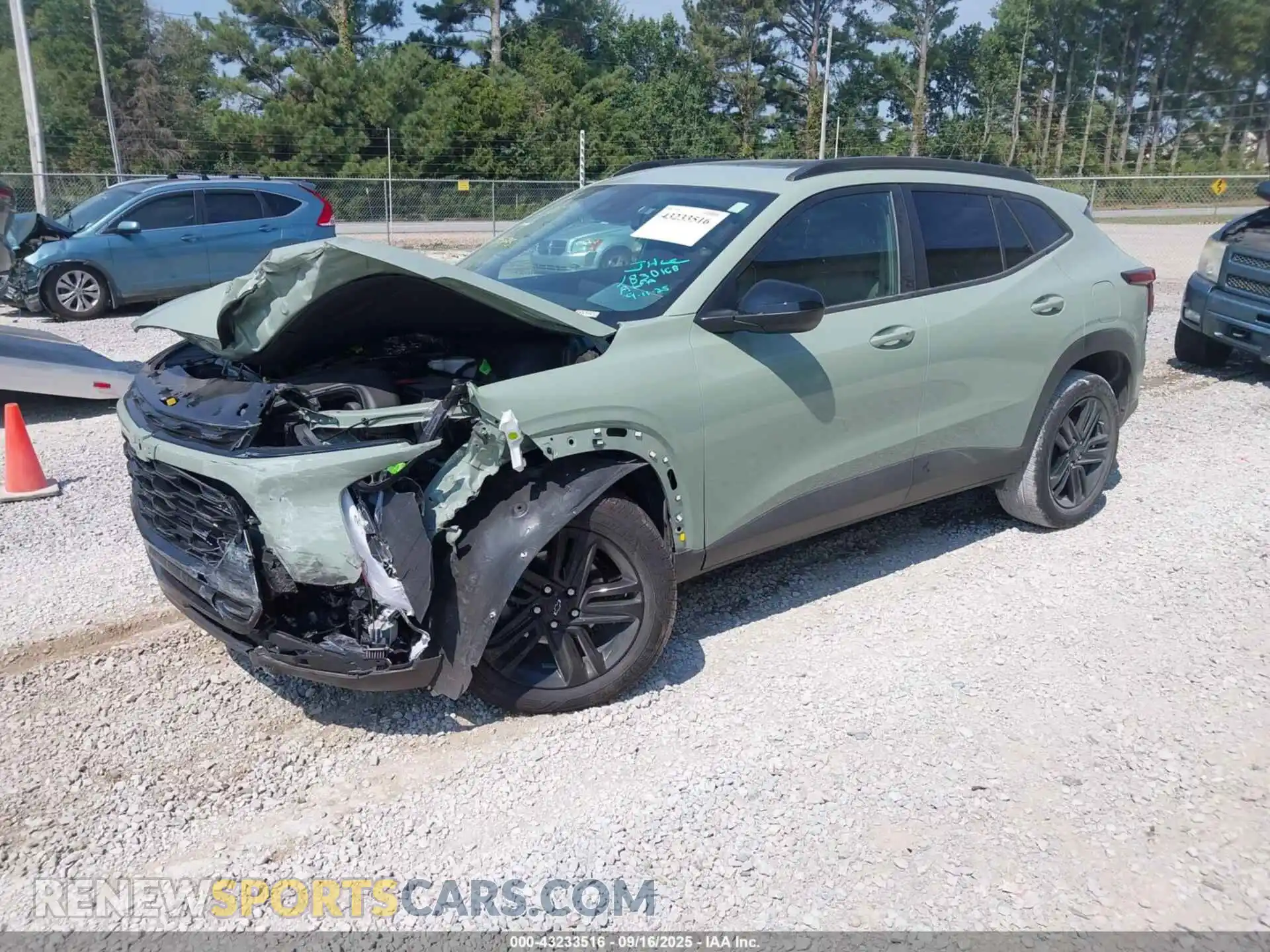 2 fotografías del automóvil dañado KL77LKEP8SC098491 CHEVROLET TRAX 2025