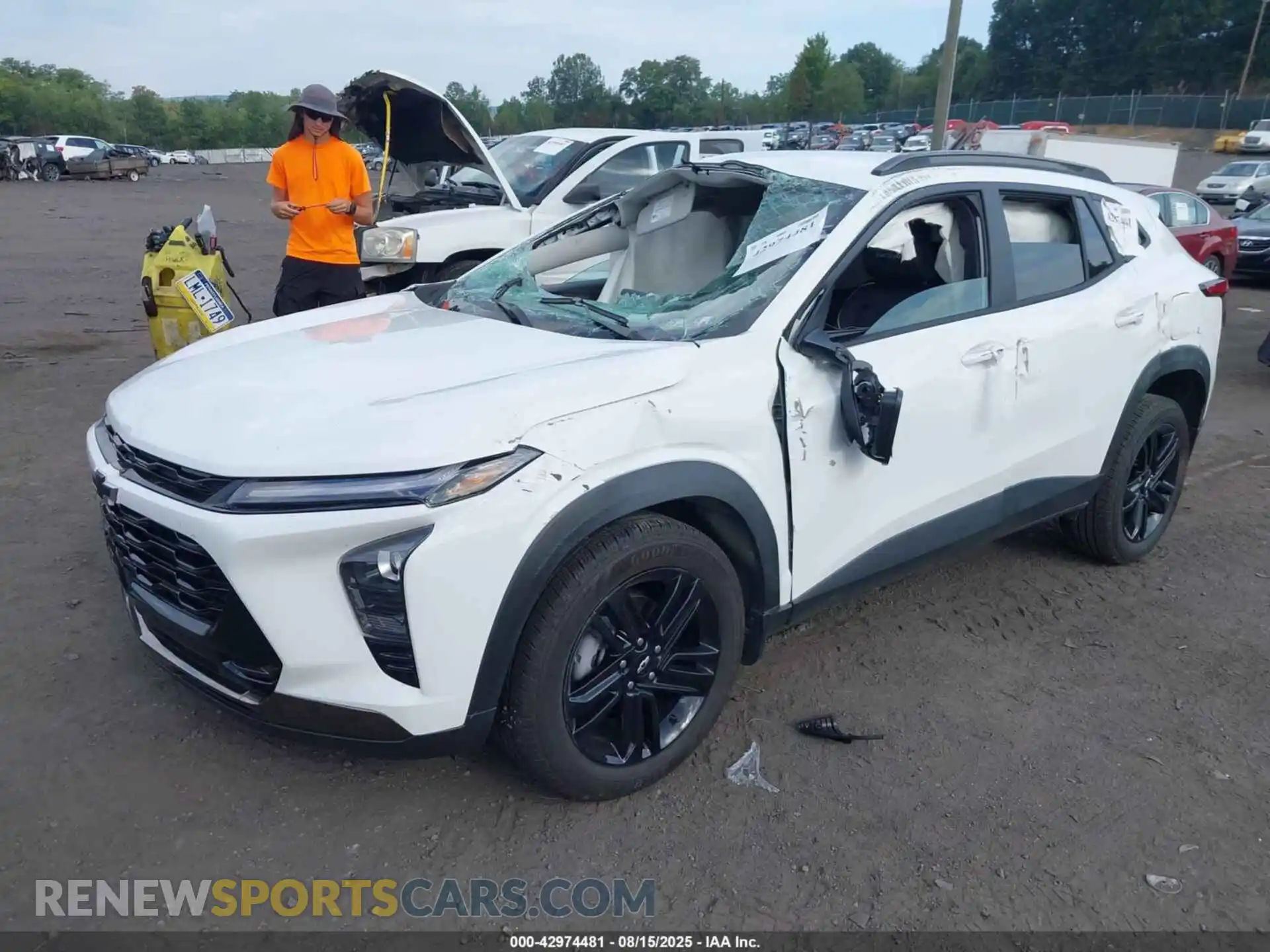 2 Photograph of a damaged car KL77LKEP8SC123244 CHEVROLET TRAX 2025