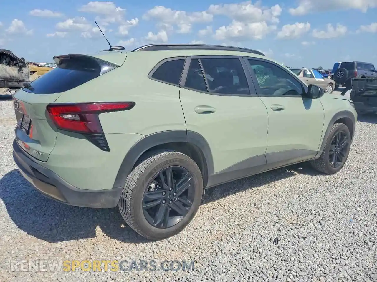 3 Фотография поврежденного автомобиля KL77LKEP8SC214482 CHEVROLET TRAX 2025