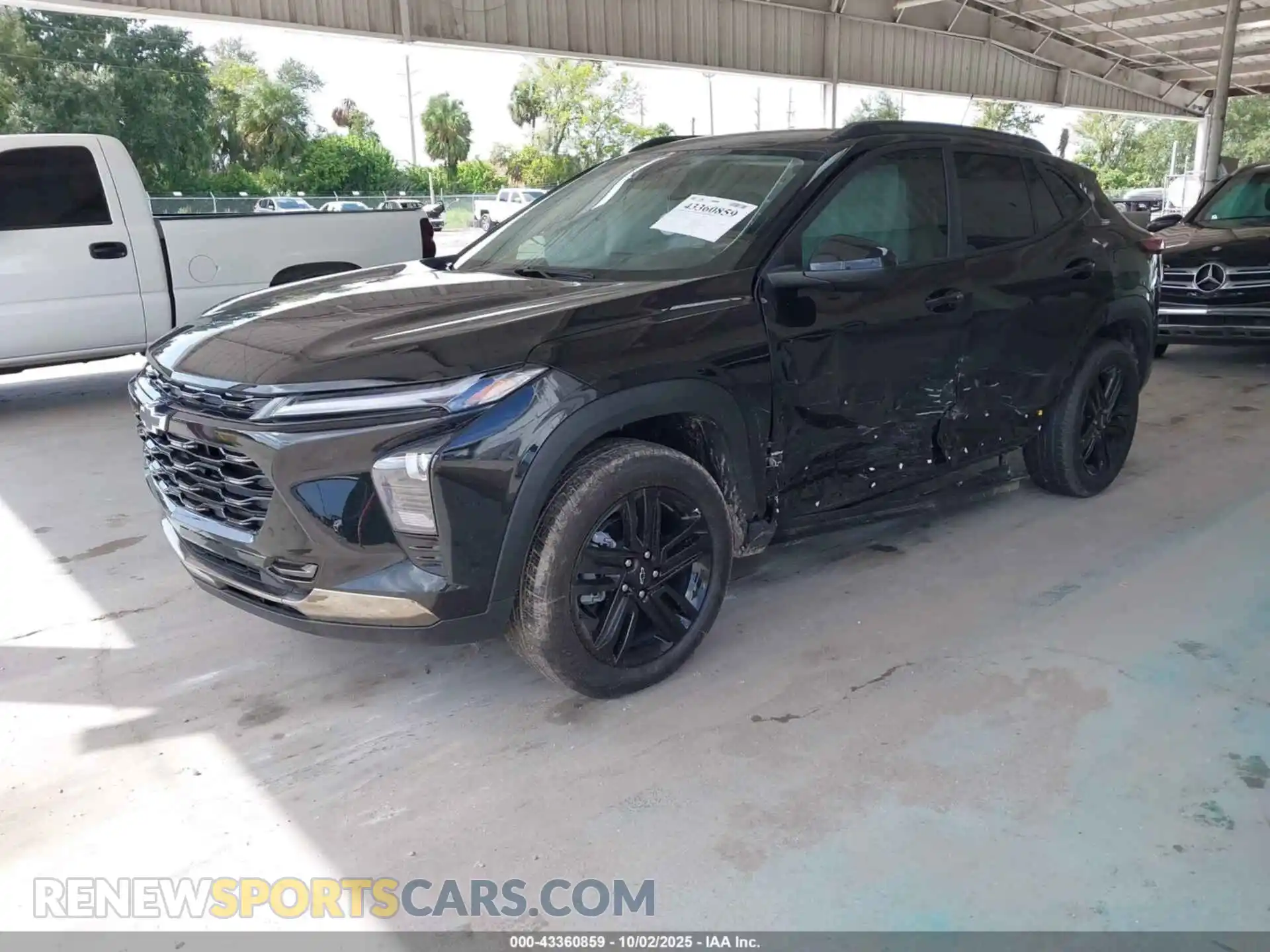 2 Photograph of a damaged car KL77LKEP8SC252665 CHEVROLET TRAX 2025