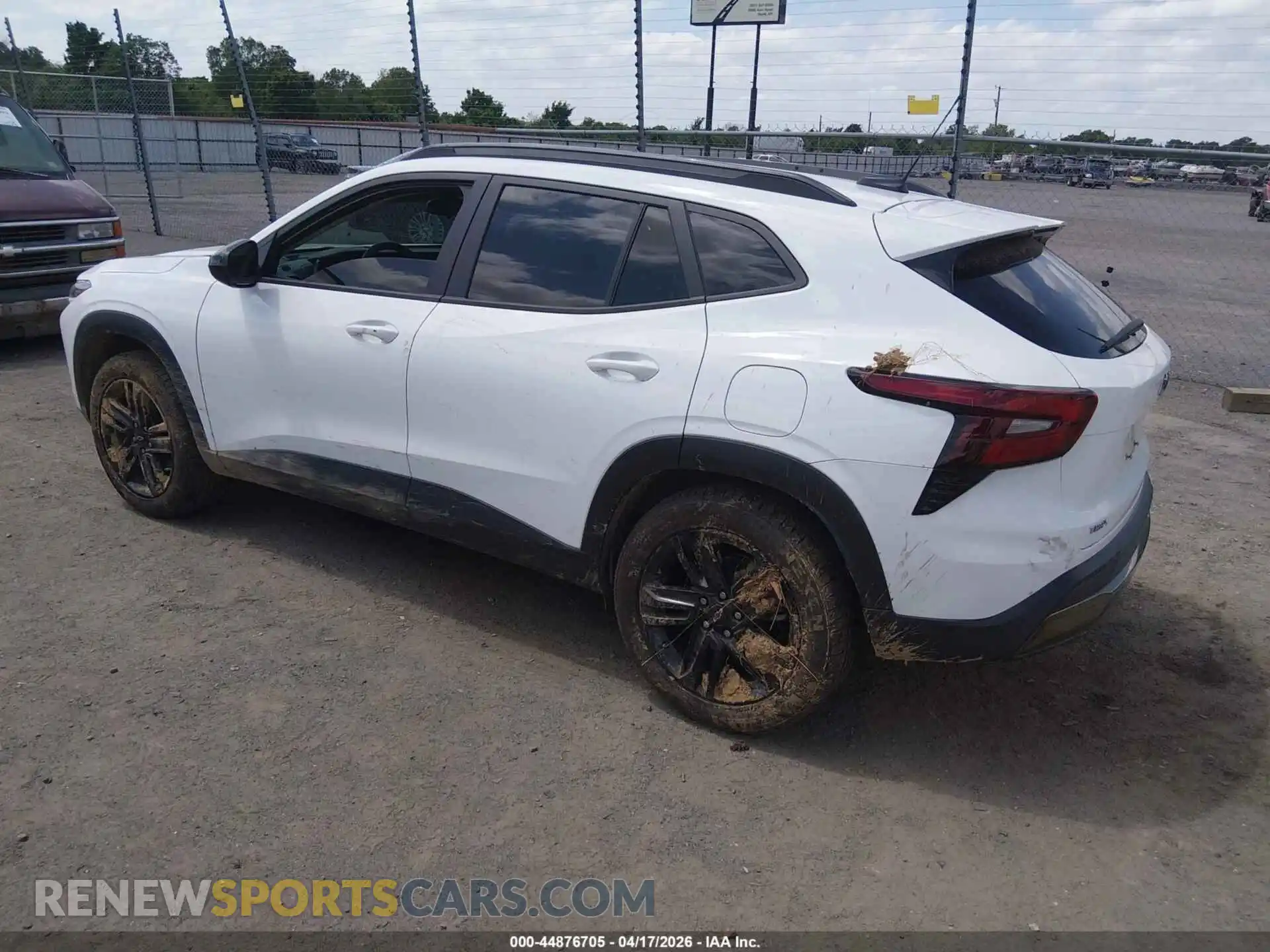 3 Фотография поврежденного автомобиля KL77LKEP9SC054032 CHEVROLET TRAX 2025