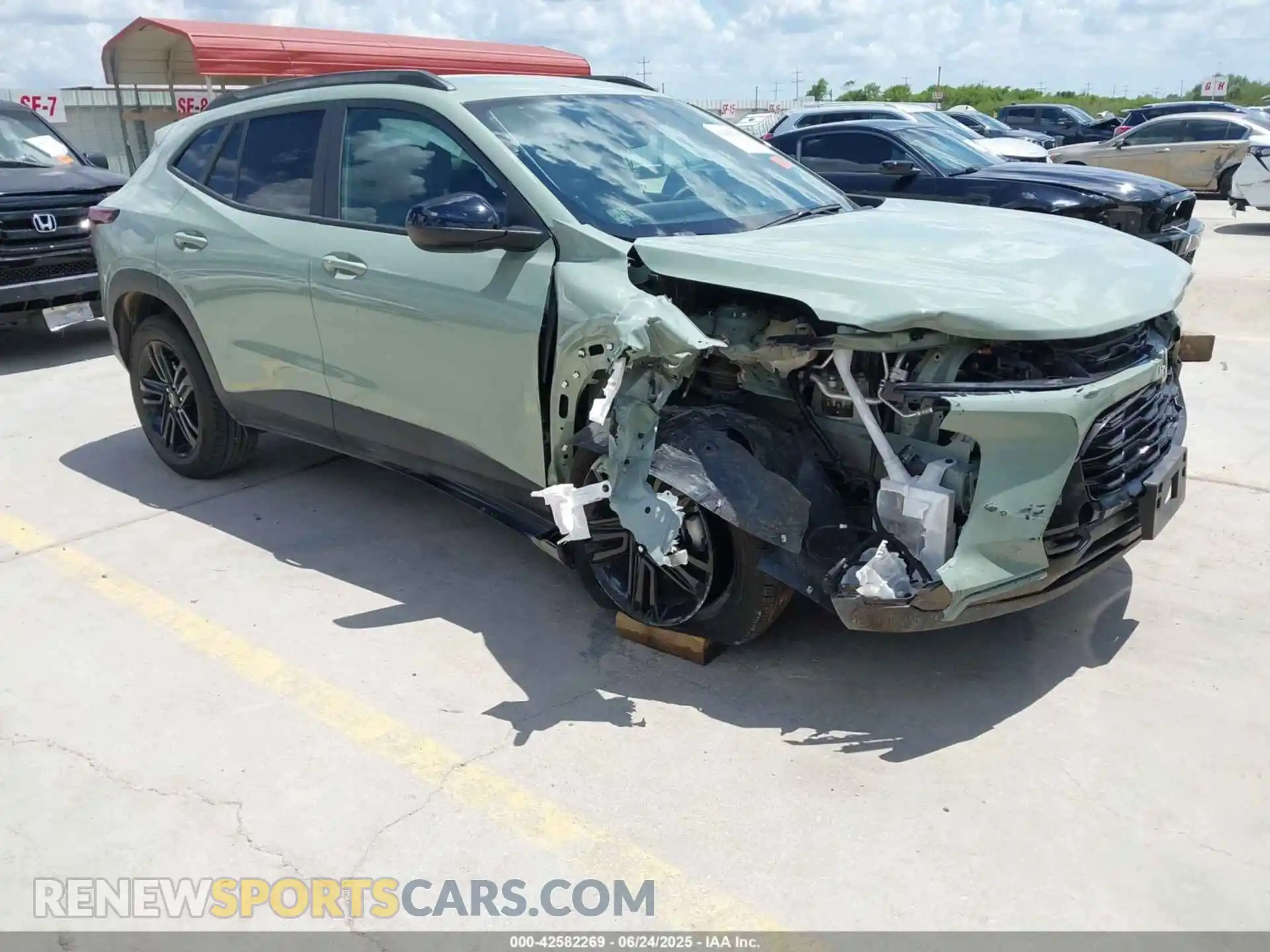 1 Photograph of a damaged car KL77LKEP9SC101429 CHEVROLET TRAX 2025