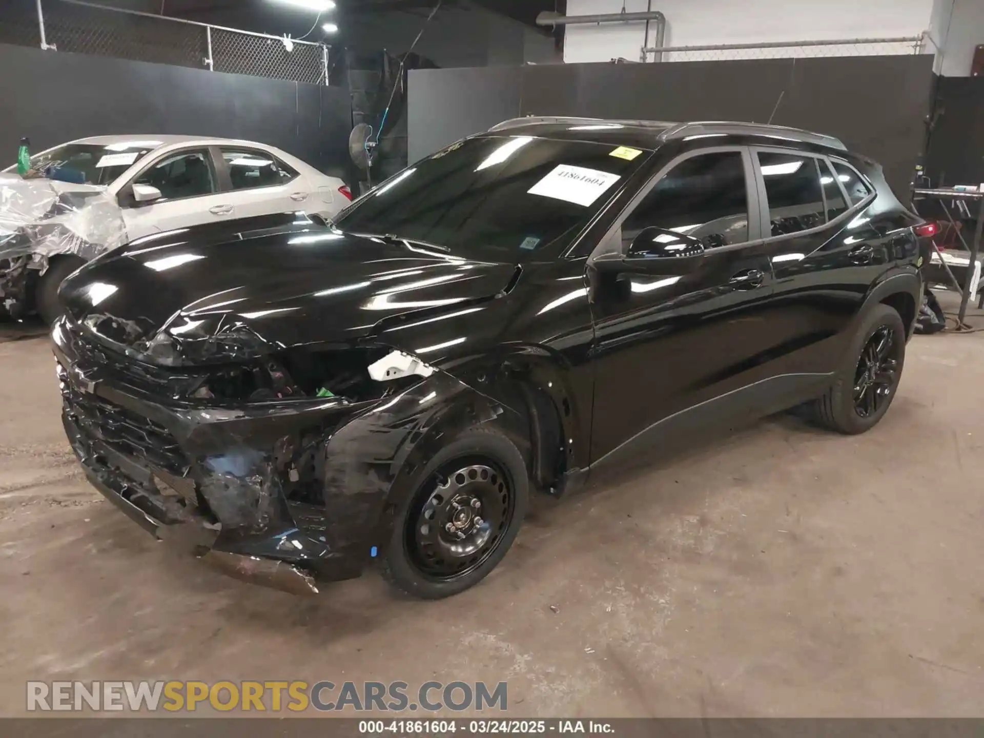 2 Photograph of a damaged car KL77LKEP9SC102726 CHEVROLET TRAX 2025