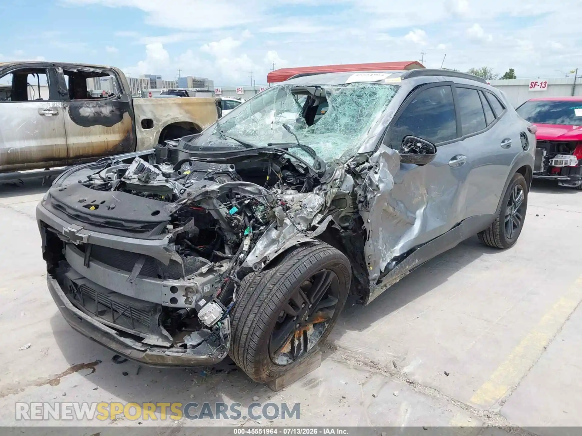 2 Photograph of a damaged car KL77LKEP9SC250259 CHEVROLET TRAX 2025