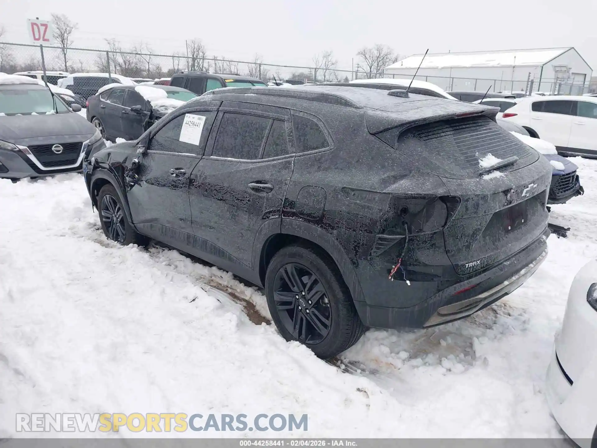 3 Фотография поврежденного автомобиля KL77LKEP9SC317734 CHEVROLET TRAX 2025