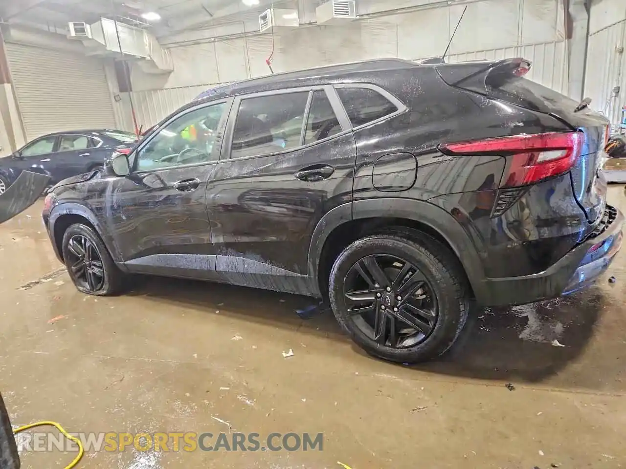 2 Photograph of a damaged car KL77LKEPXSC013909 CHEVROLET TRAX 2025