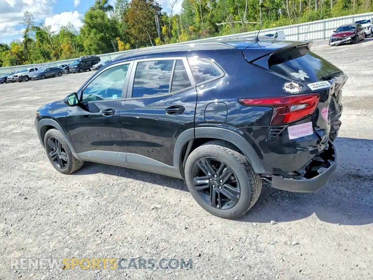 2 Фотография поврежденного автомобиля KL77LKEPXSC087301 CHEVROLET TRAX 2025