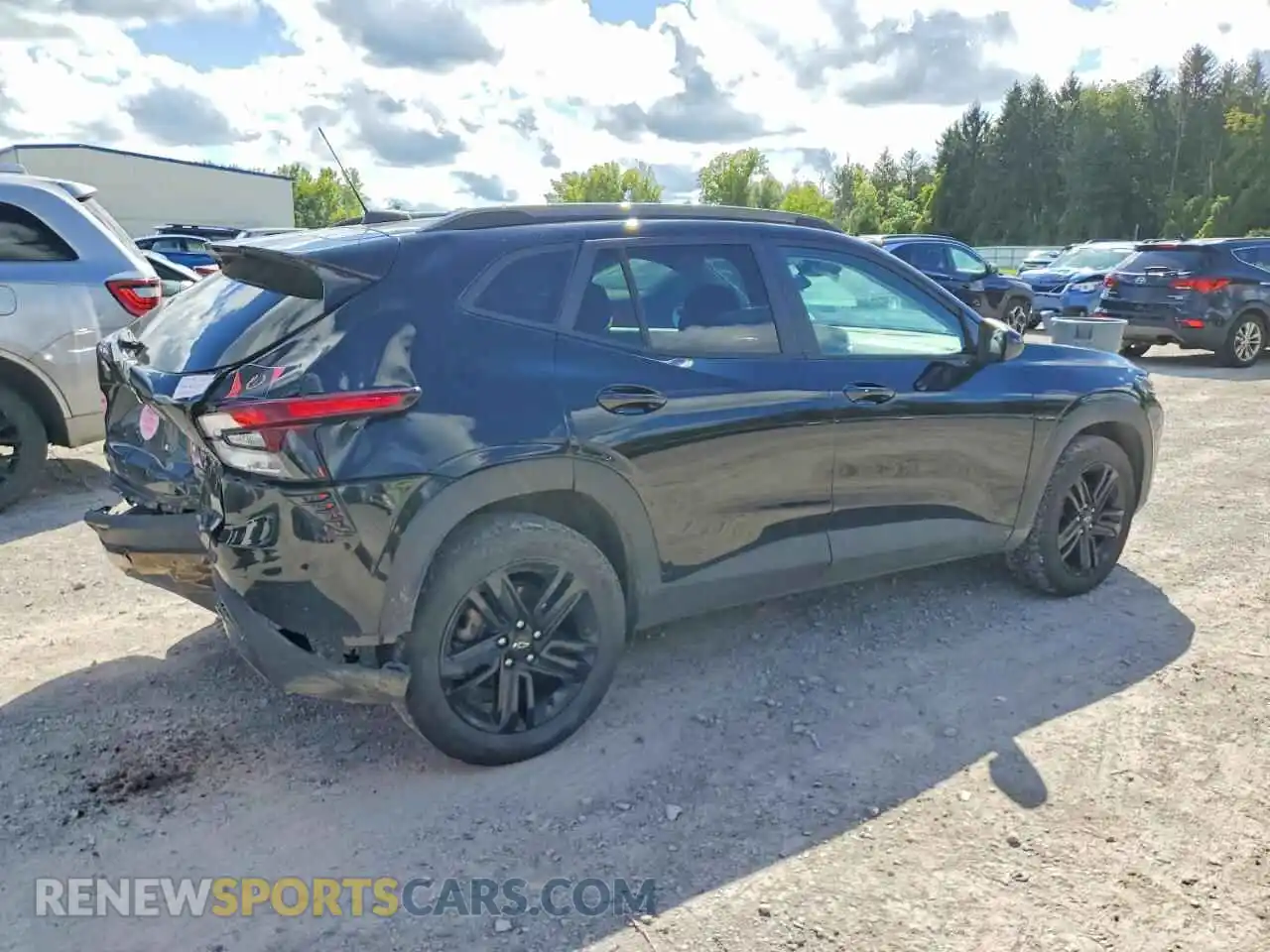 3 Фотография поврежденного автомобиля KL77LKEPXSC087301 CHEVROLET TRAX 2025