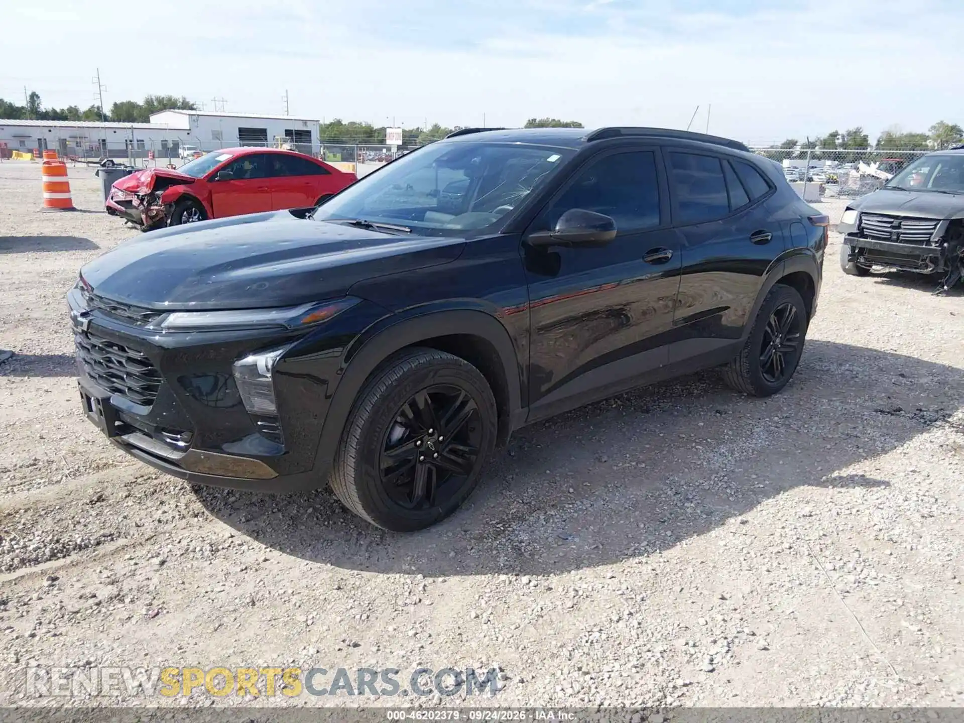 2 Фотография поврежденного автомобиля KL77LKEPXSC105876 CHEVROLET TRAX 2025