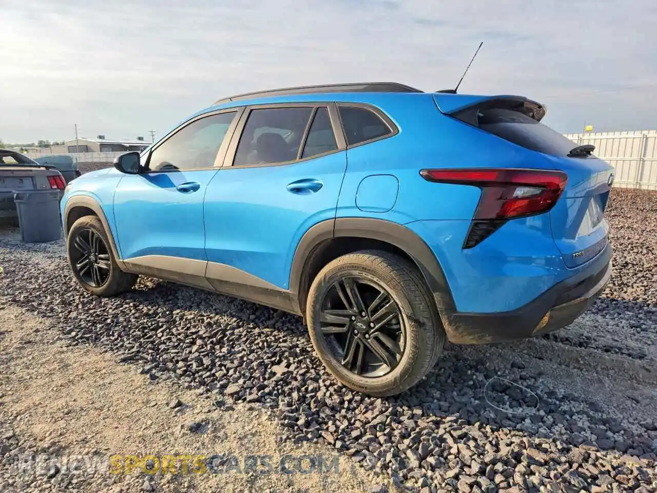2 Photograph of a damaged car KL77LKEPXSC183560 CHEVROLET TRAX 2025