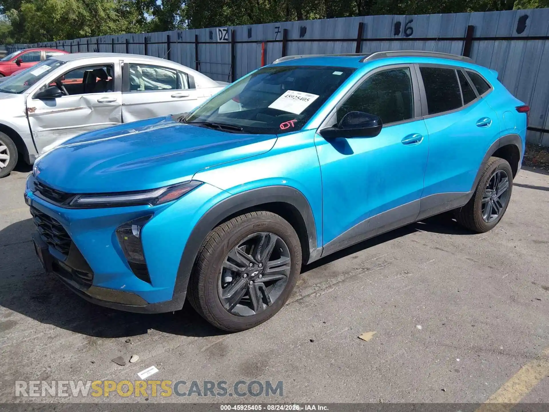2 fotografías del automóvil dañado KL77LKEPXSC326801 CHEVROLET TRAX 2025