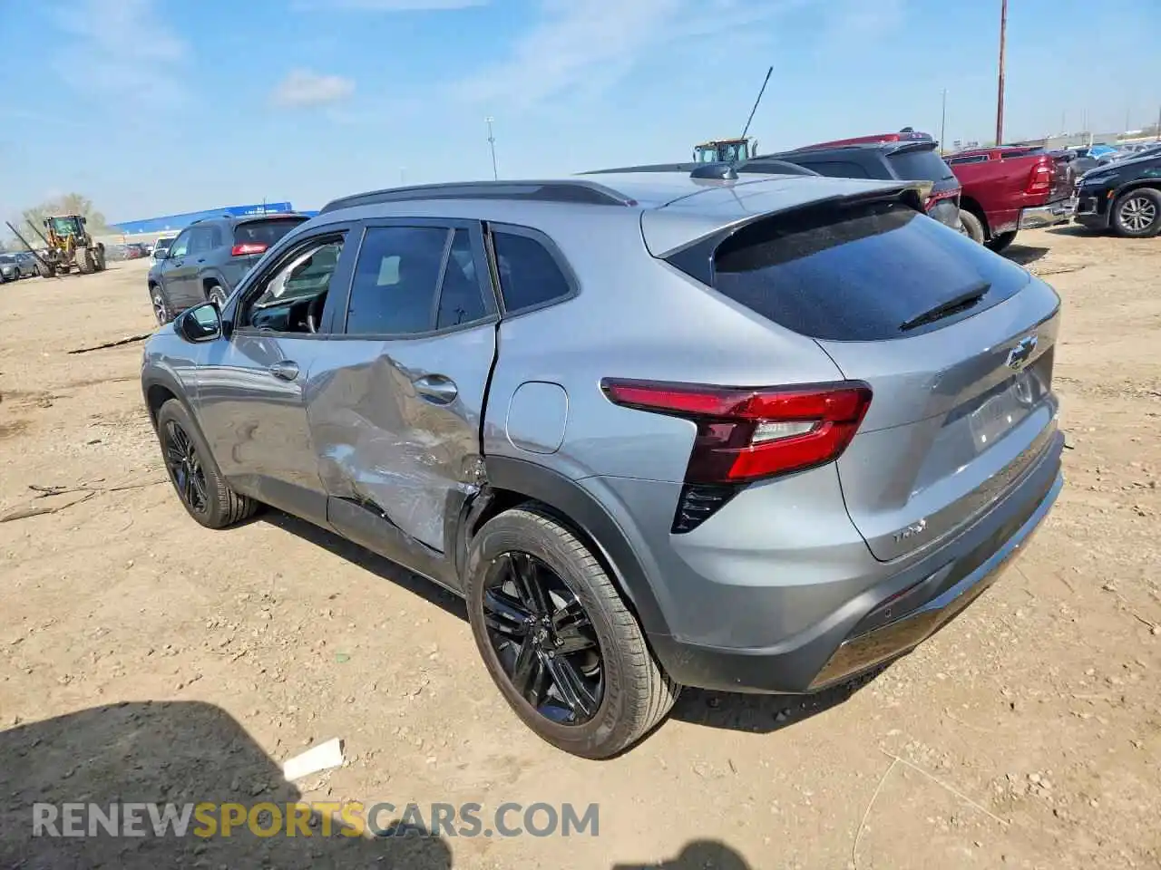2 fotografías del automóvil dañado KL77LKEPXSC332310 CHEVROLET TRAX 2025