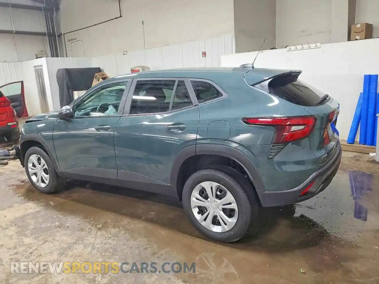 2 Photograph of a damaged car KL77LFEP0TC073299 CHEVROLET TRAX 2026