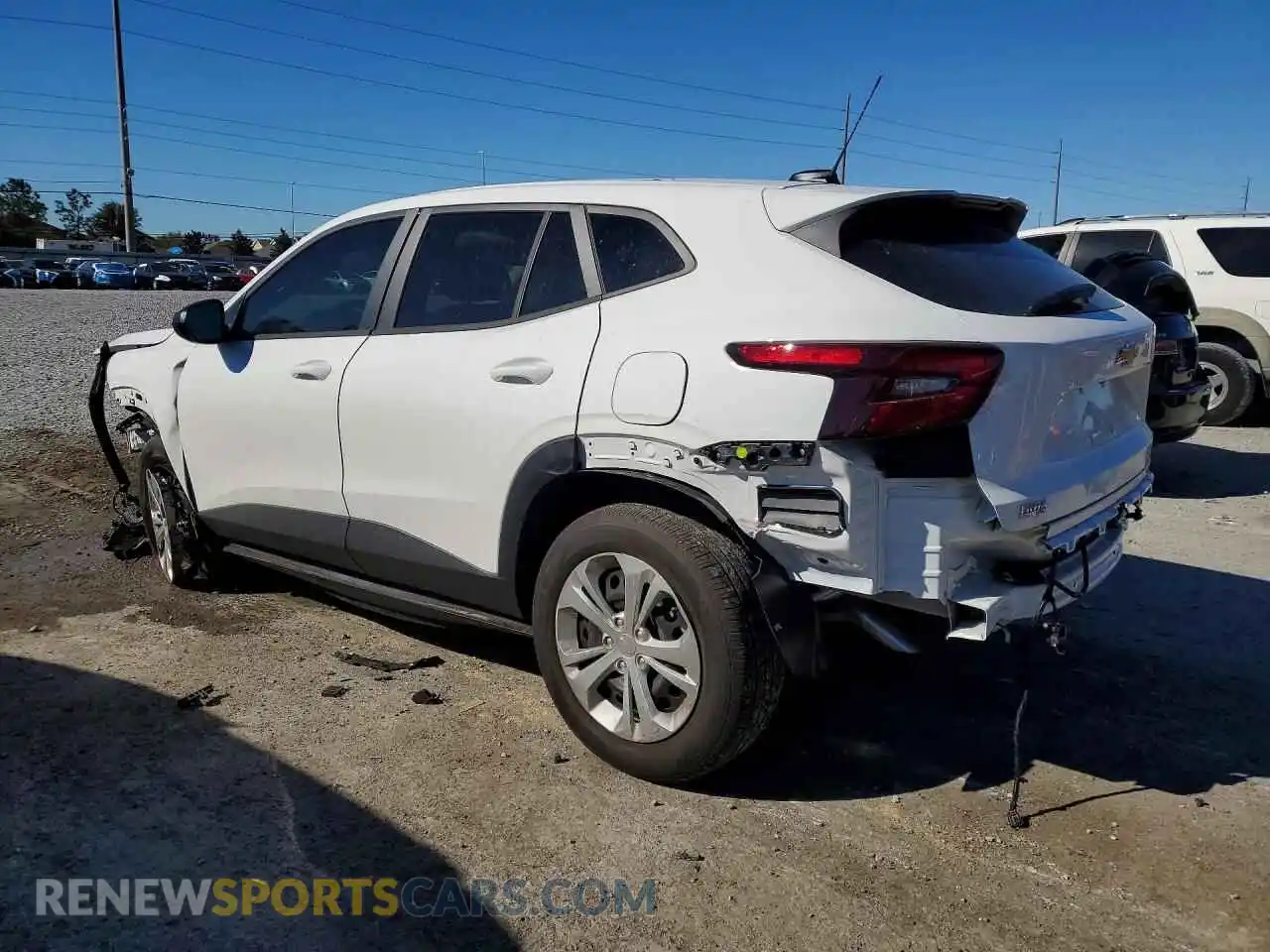 2 Photograph of a damaged car KL77LFEP2TC017297 CHEVROLET TRAX 2026