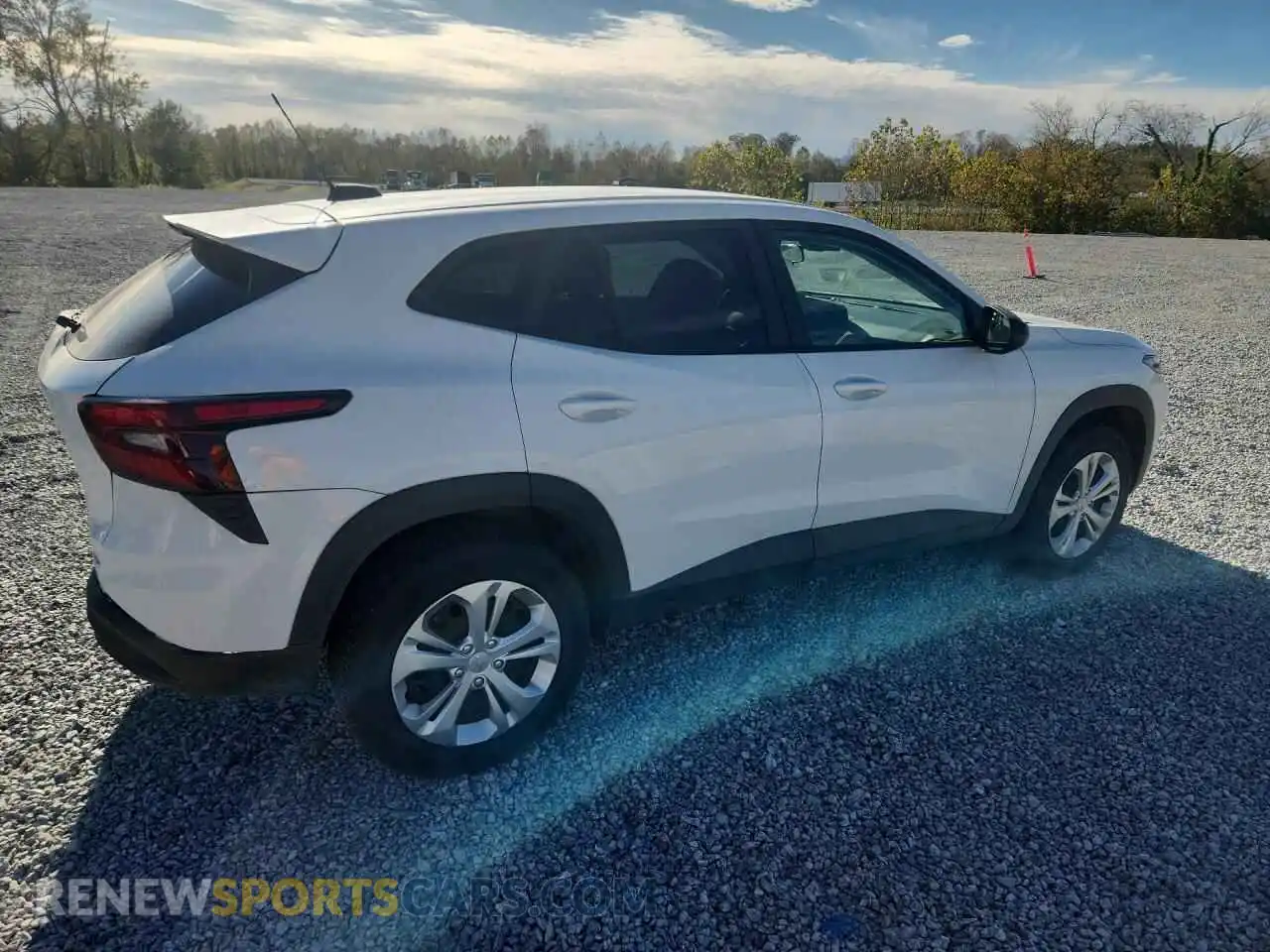 3 Фотография поврежденного автомобиля KL77LFEP4TC086766 CHEVROLET TRAX 2026